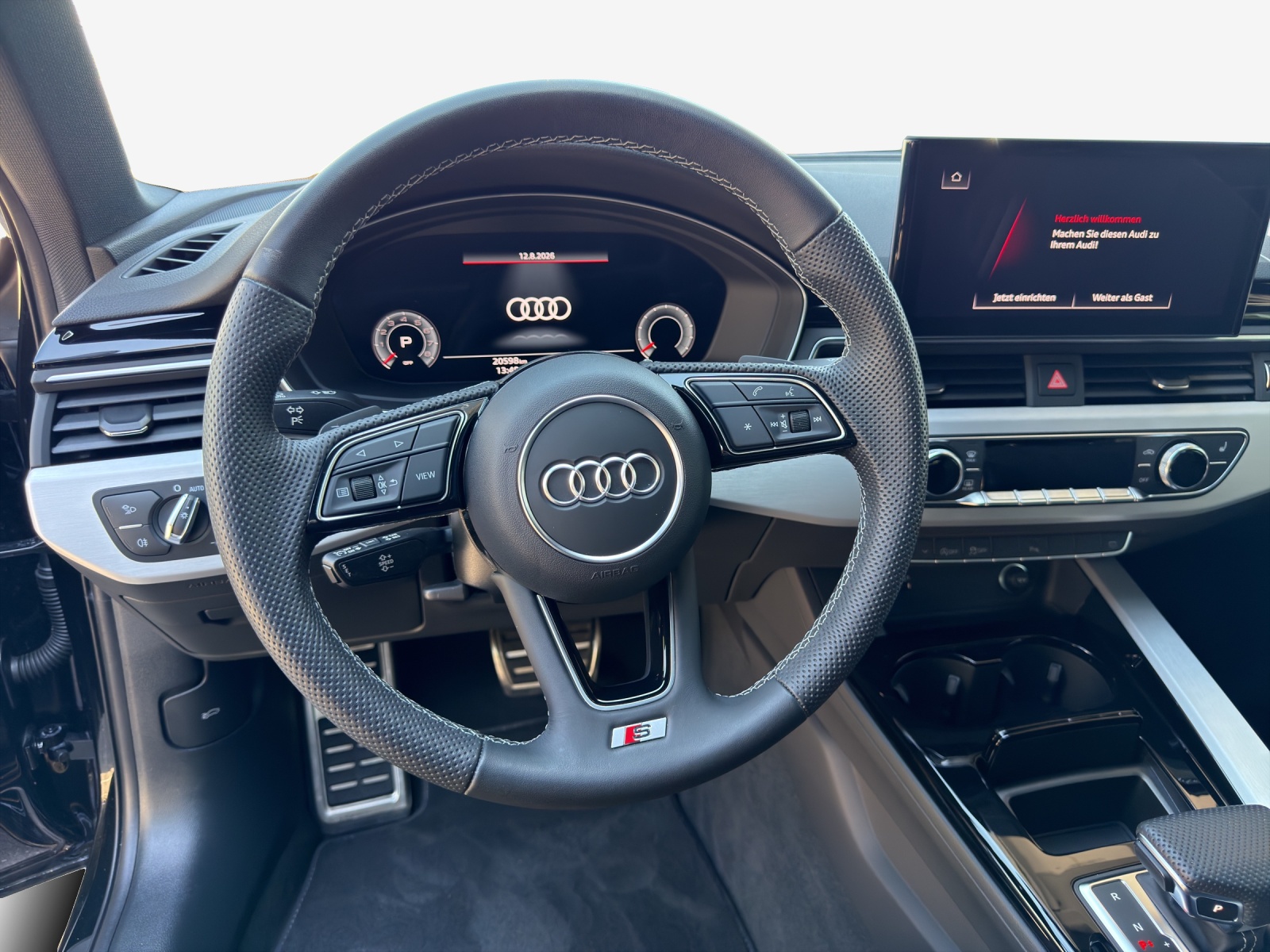 AUDI A4 Avant 40 TFSI S line S-tronic quattro-image-9