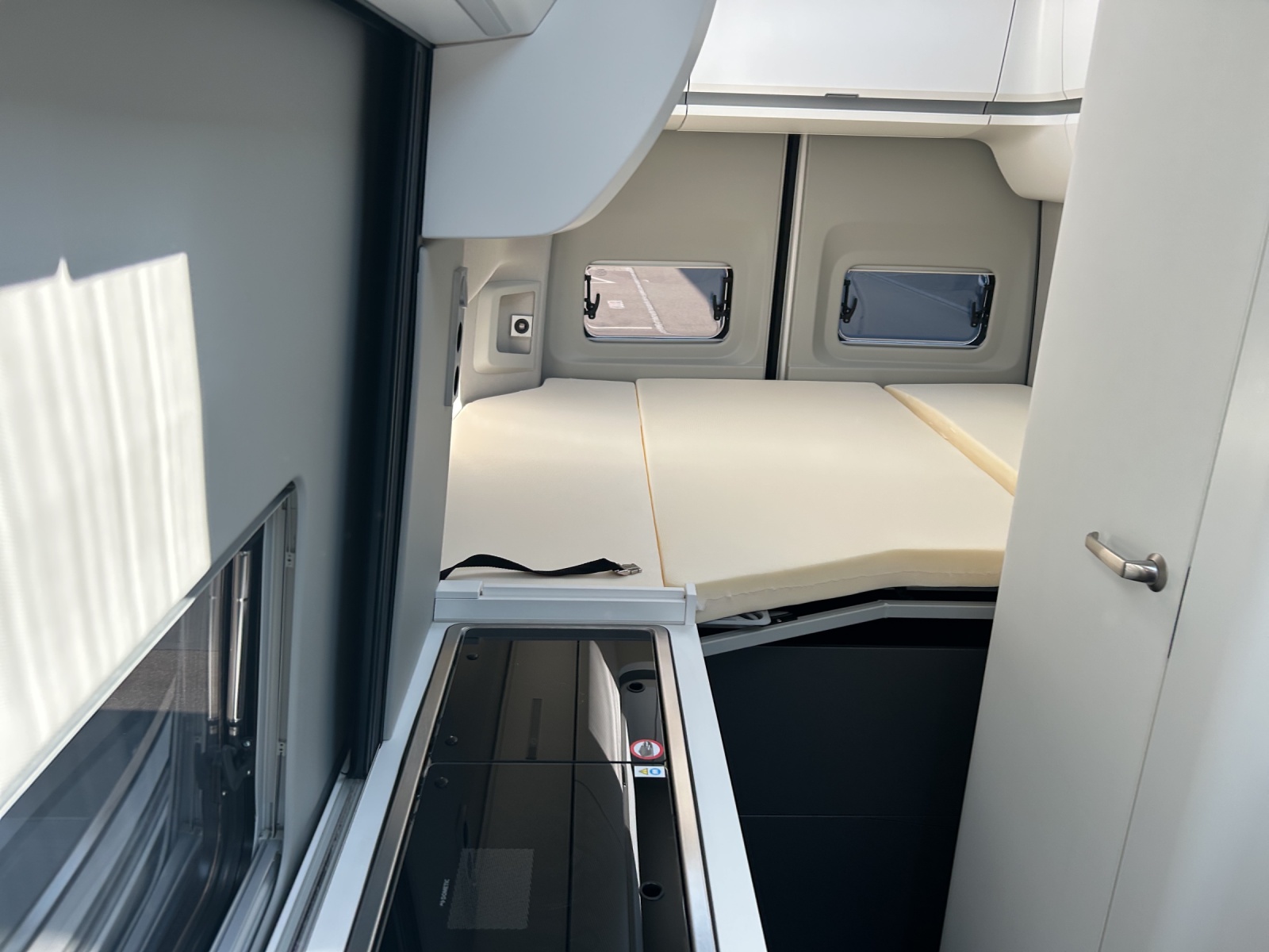 VW Grand California 600 2.0 BI-TDI-image-18