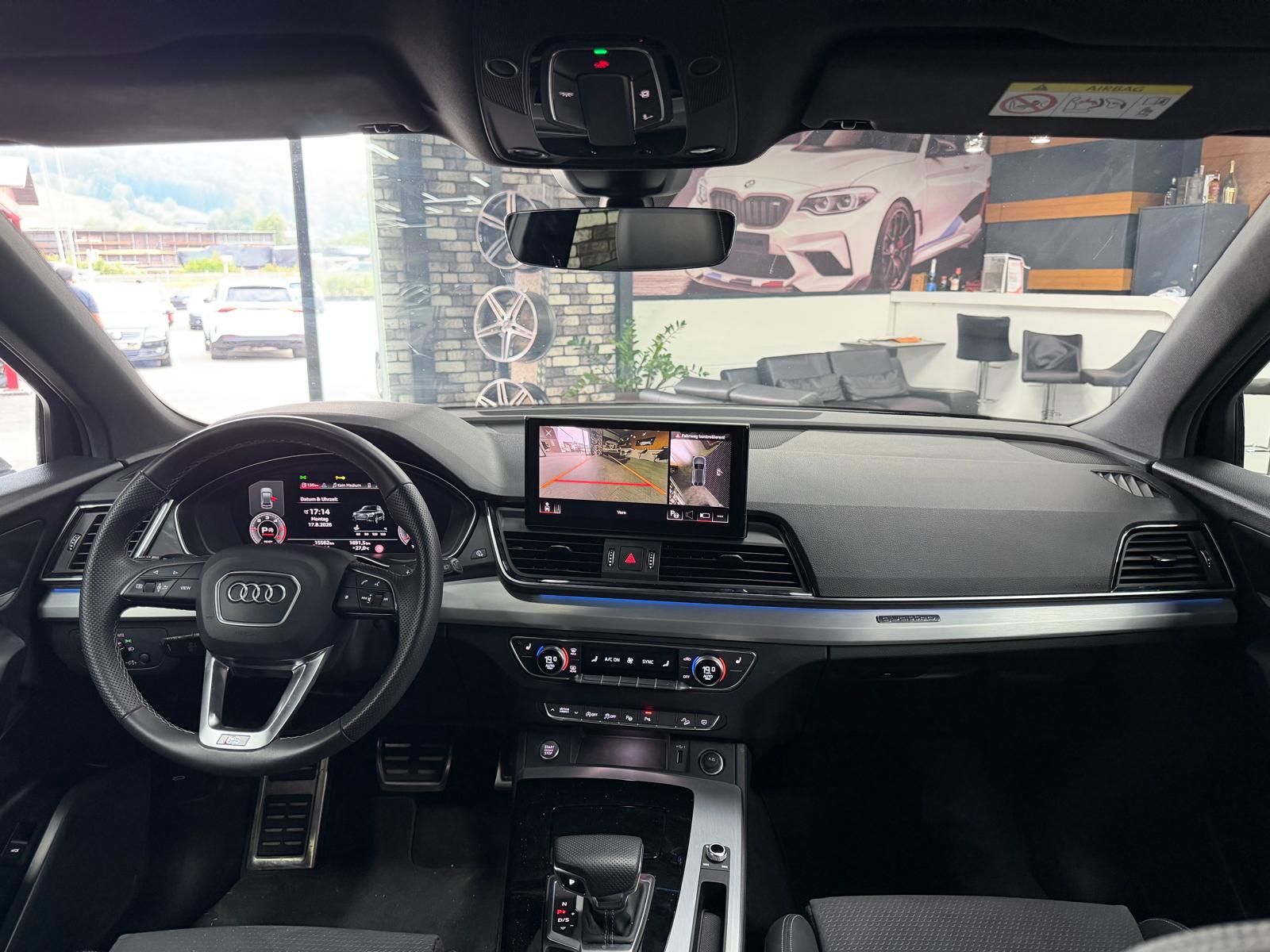 AUDI Q5 Sportback 40 TDI S line quattro S-tronic-image-8