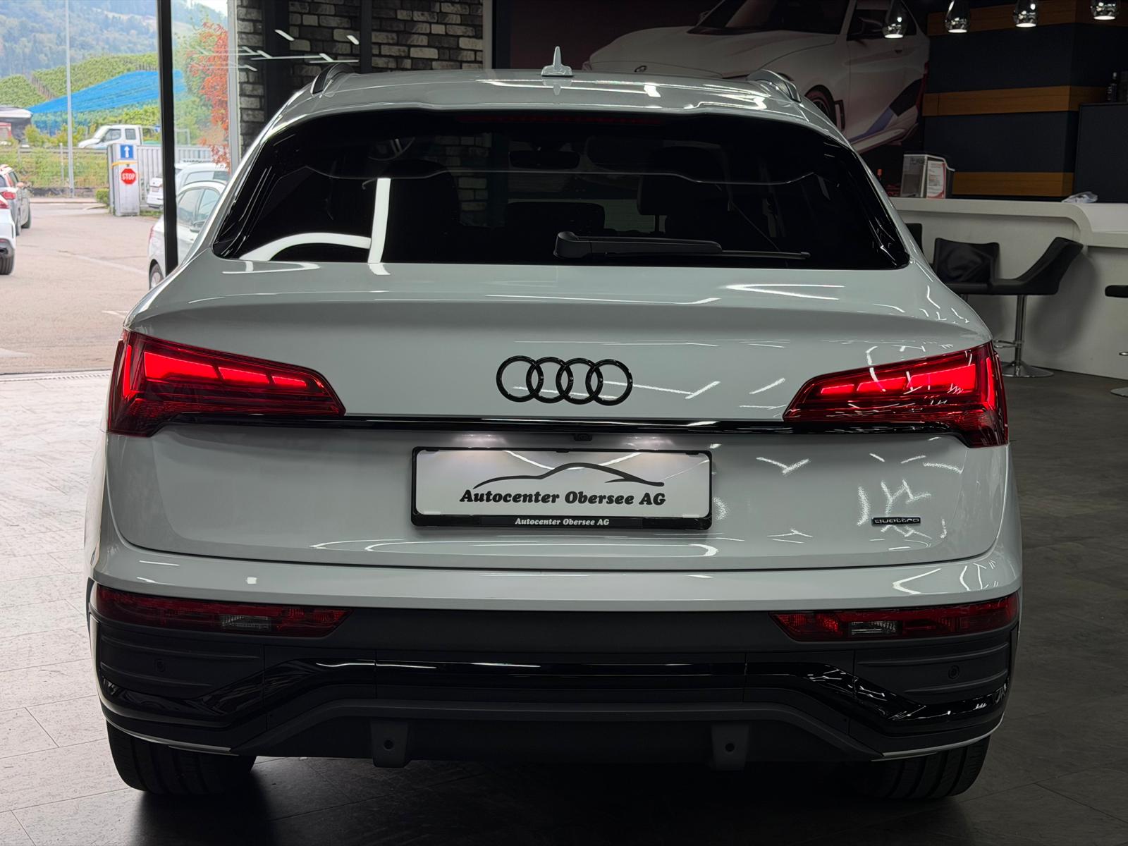 AUDI Q5 Sportback 40 TDI S line quattro S-tronic-image-6