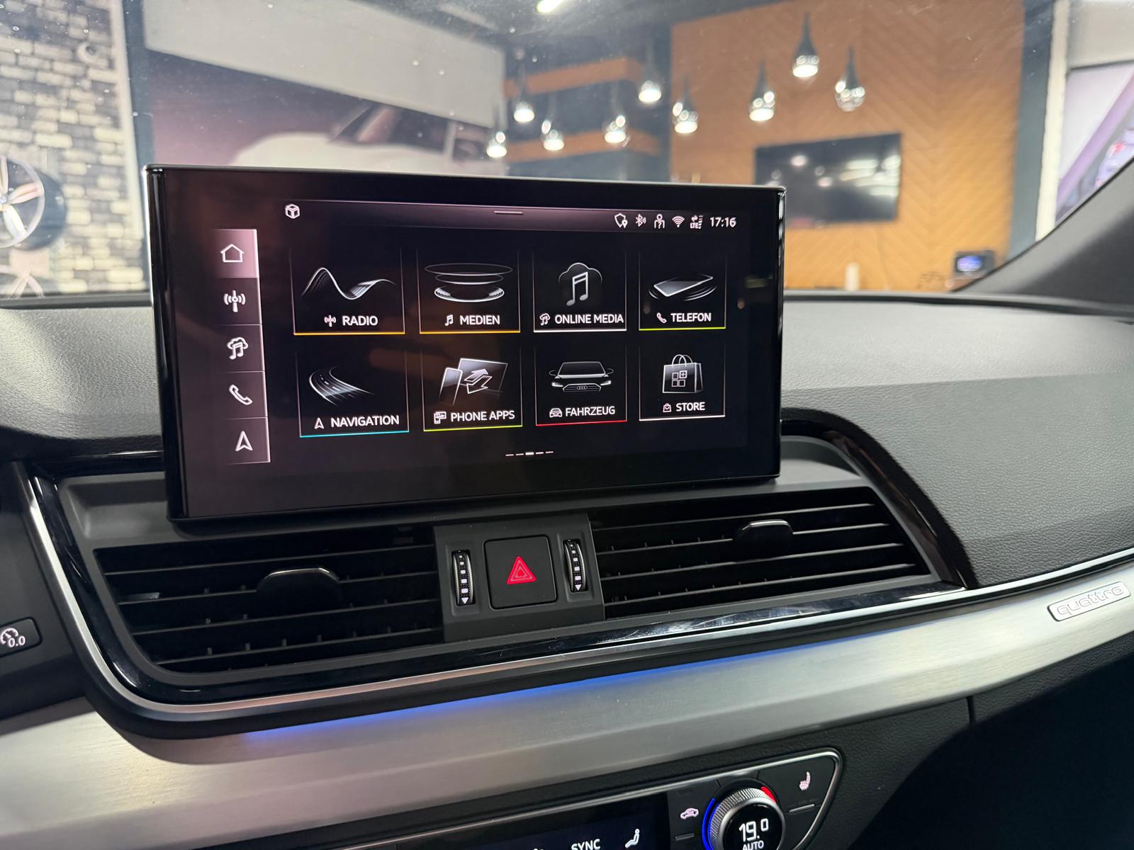 AUDI Q5 Sportback 40 TDI S line quattro S-tronic-image-16