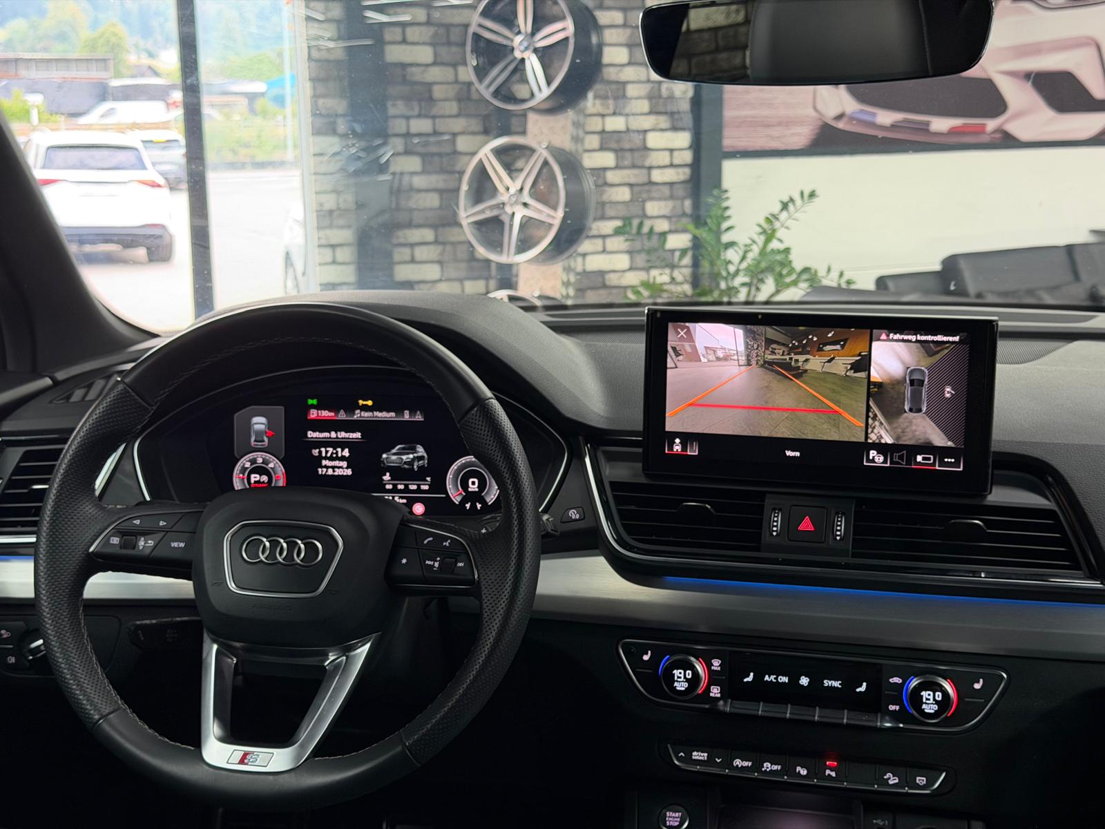 AUDI Q5 Sportback 40 TDI S line quattro S-tronic-image-9