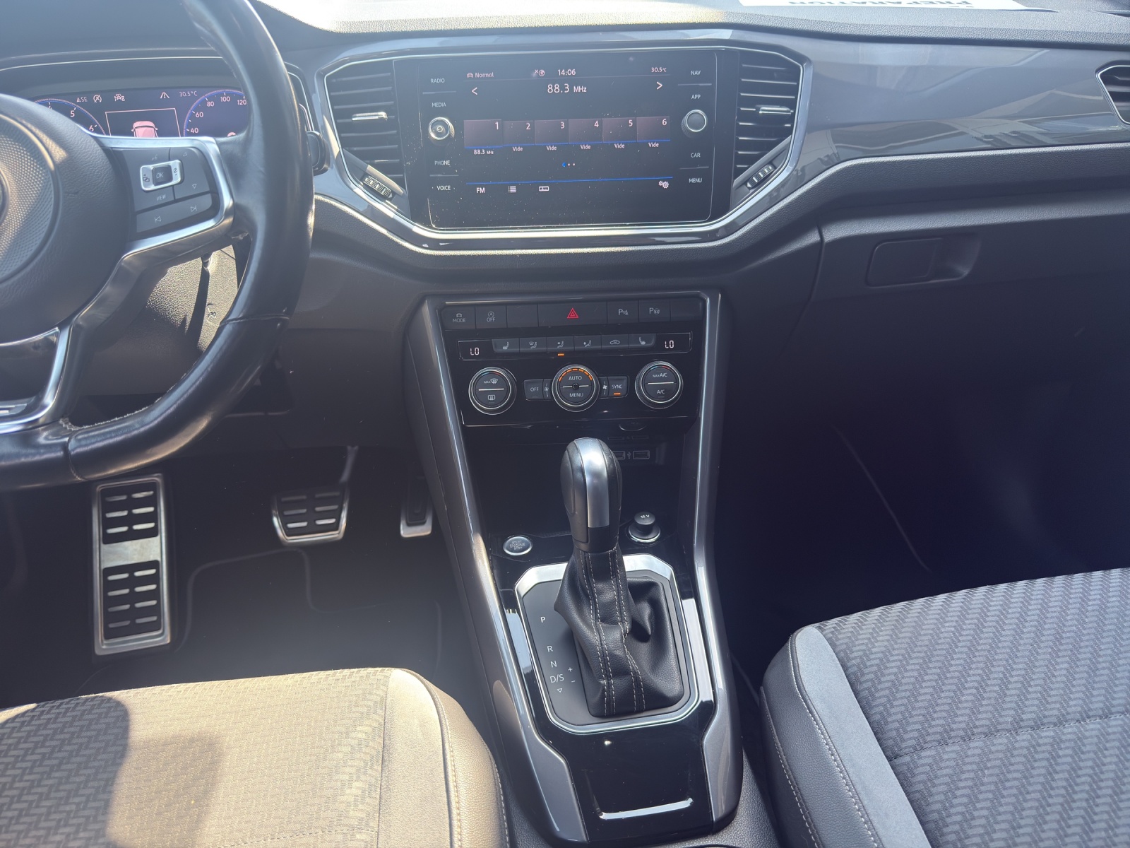 VW T-Roc 1.5 TSI EVO Sport DSG-image-10