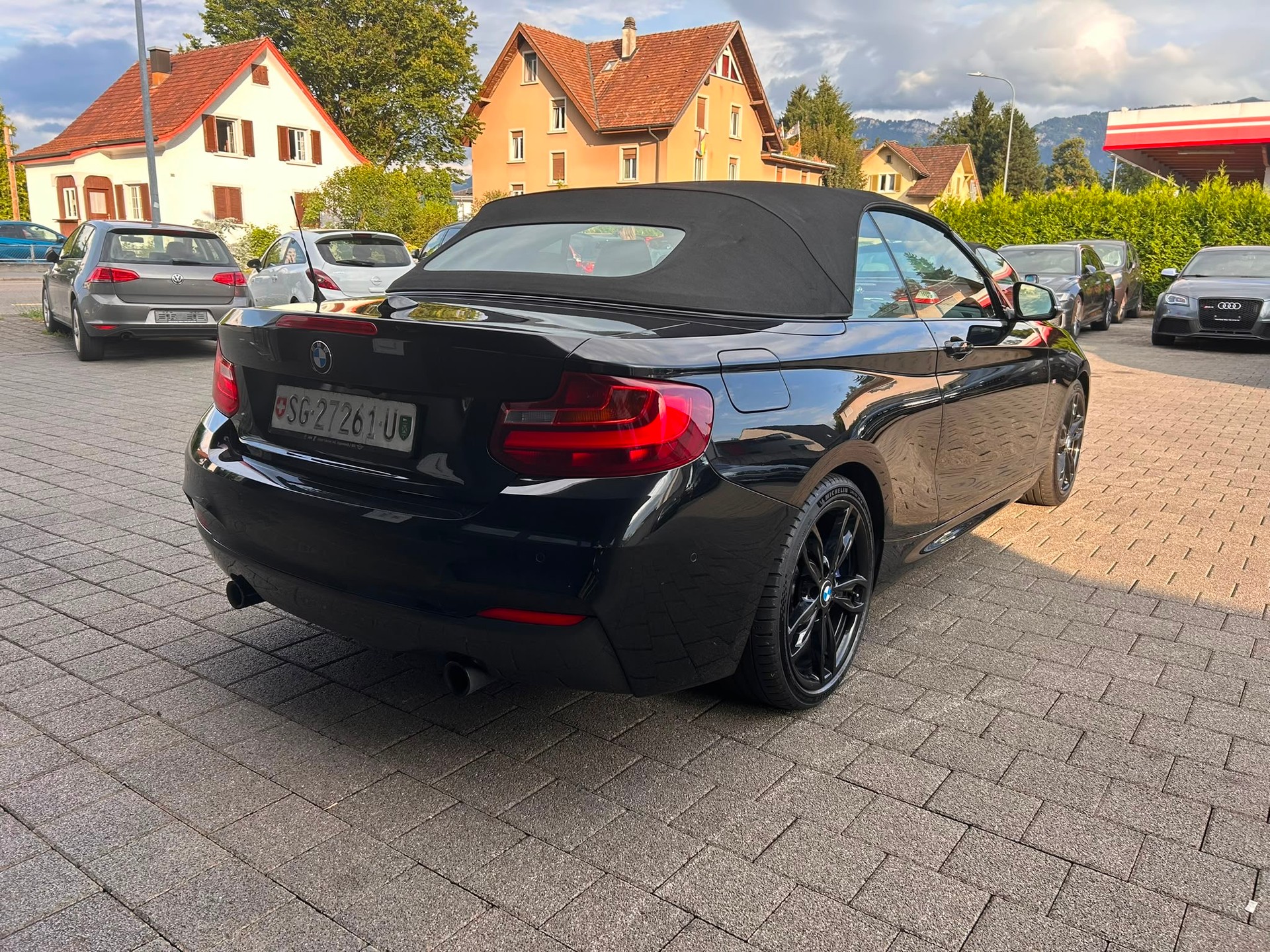BMW M235i xDrive Steptronic-image-11