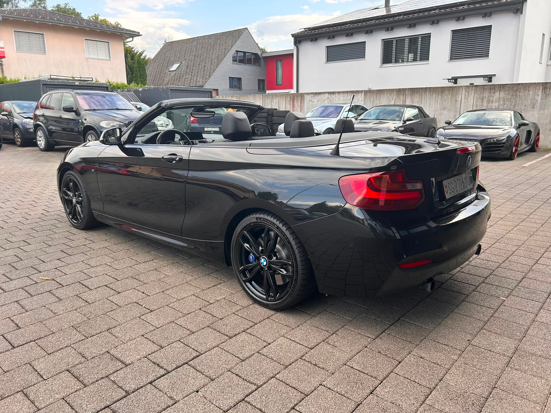 BMW M235i xDrive Steptronic-image-9