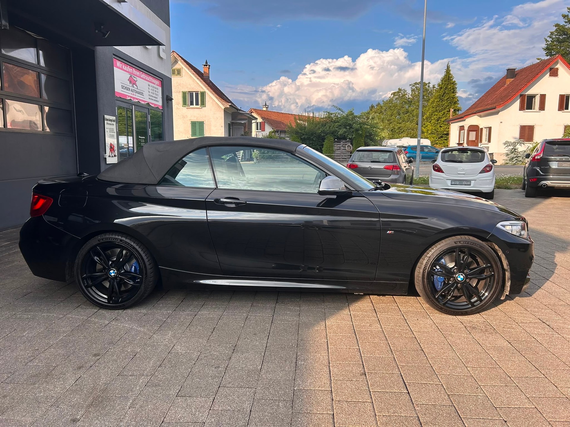 BMW M235i xDrive Steptronic-image-6