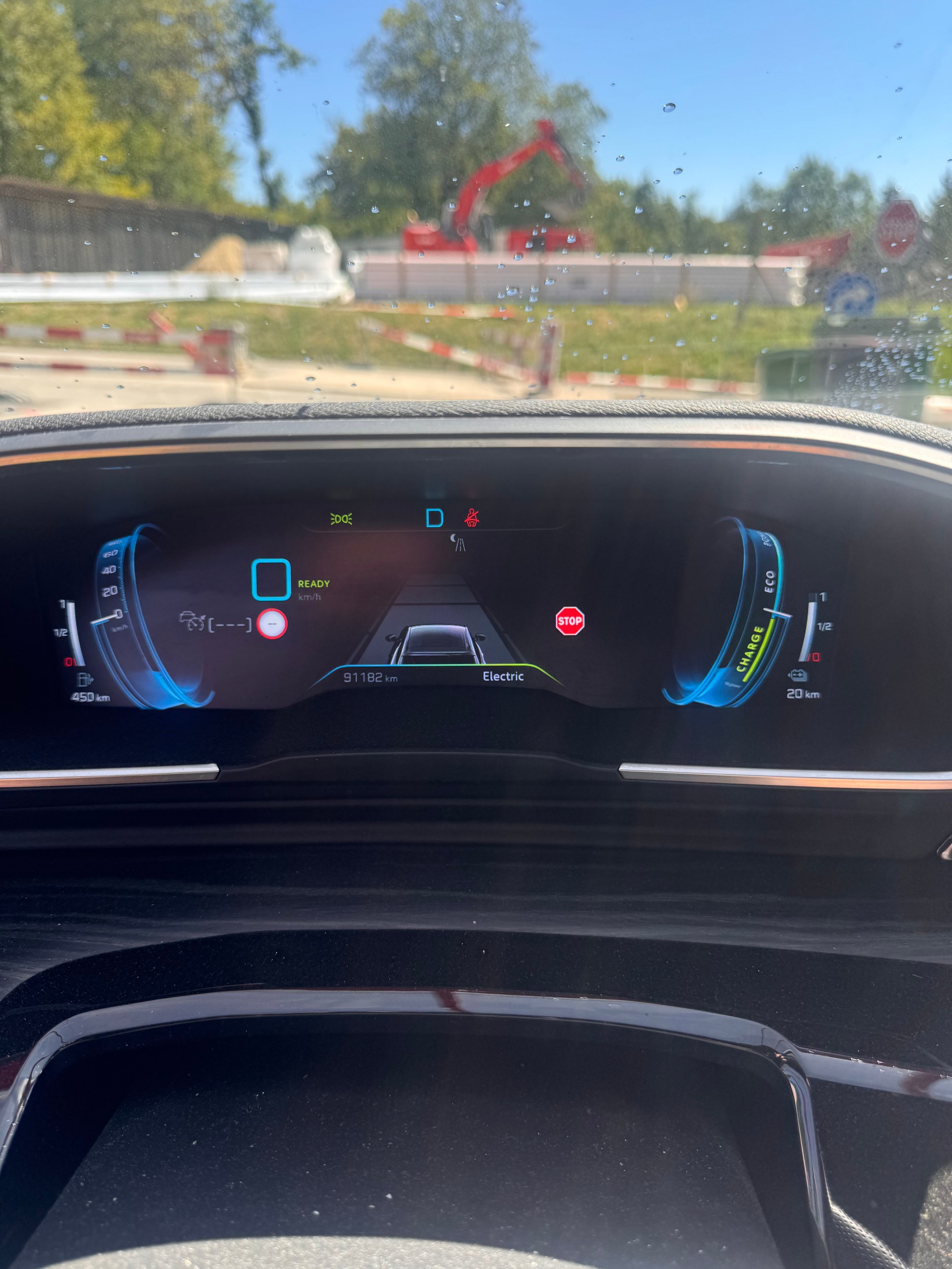 PEUGEOT 1.6 Plug-in Hybrid4 PSE-image-1