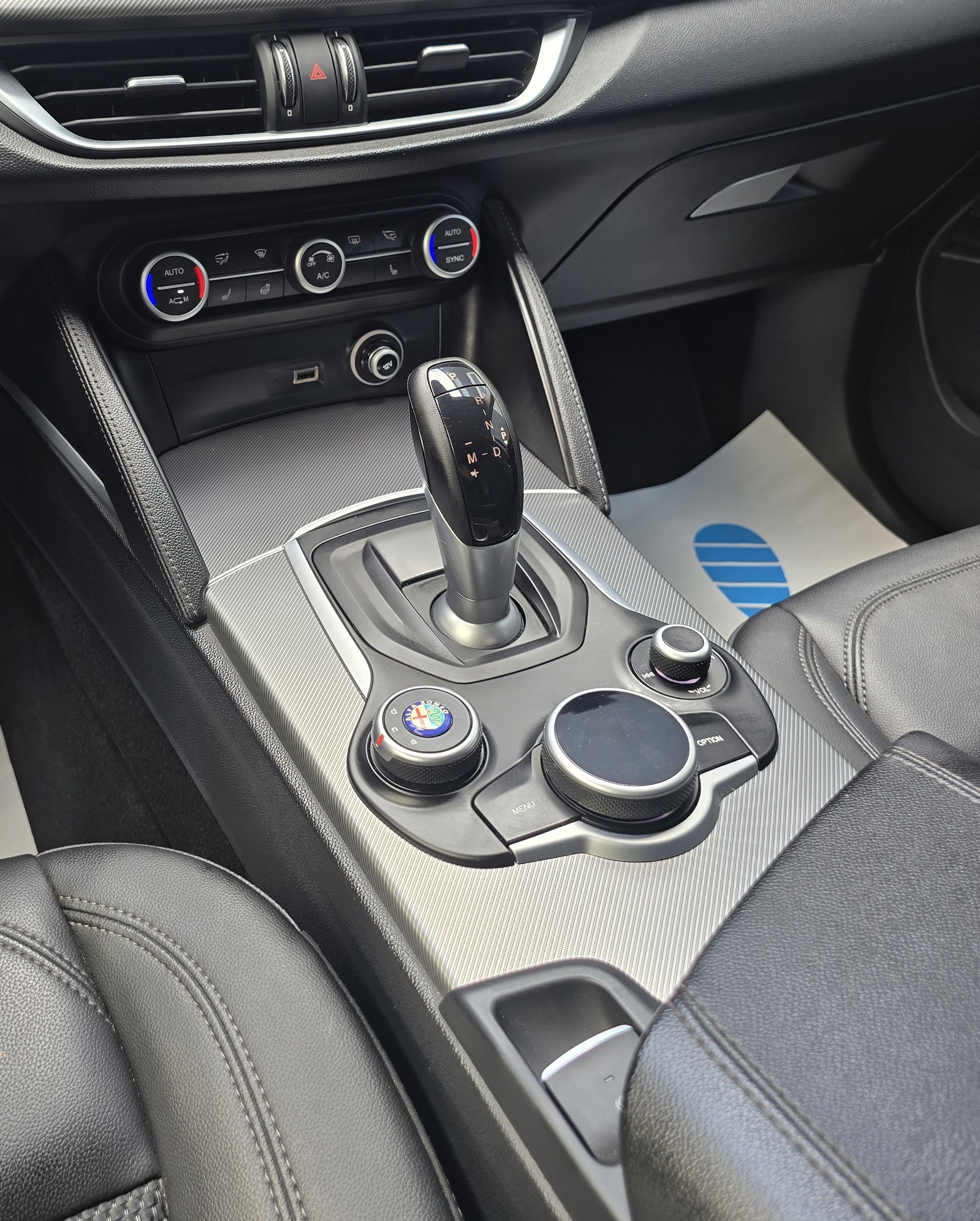 ALFA ROMEO Stelvio 2.0 Executive Q4 Automatic-image-19