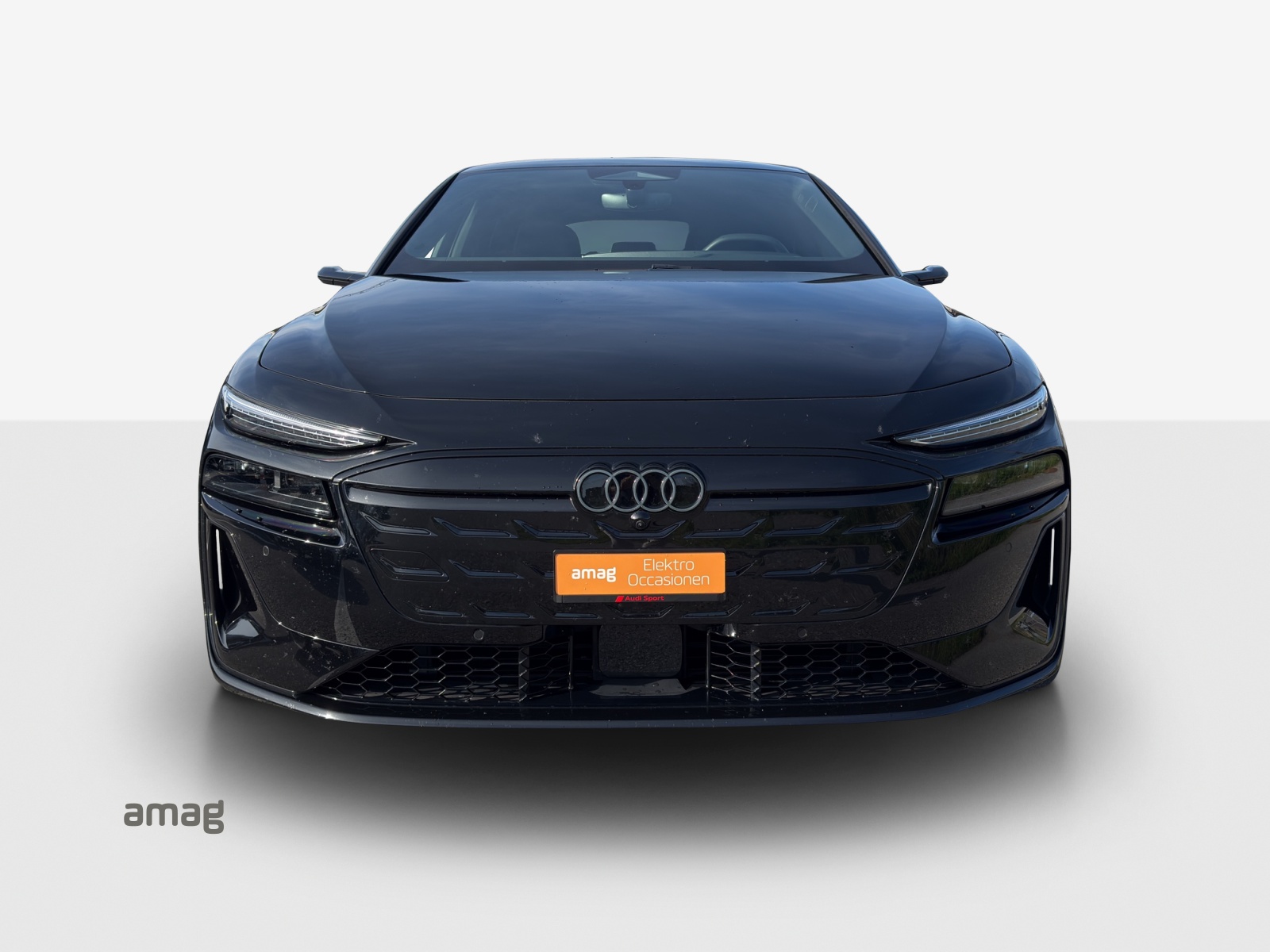 AUDI S6 Avant e-tron quattro-image-7
