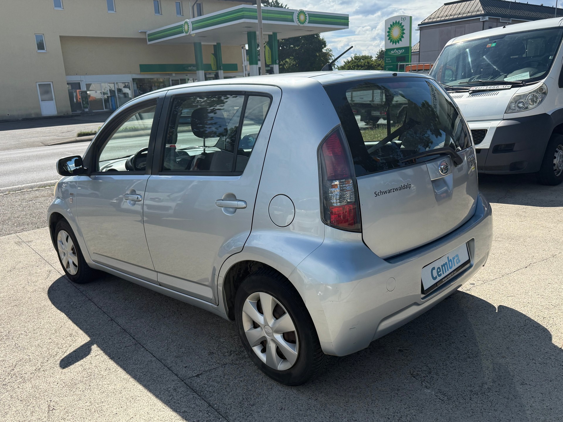 DAIHATSU Sirion 1.3 eco-4WD-image-6