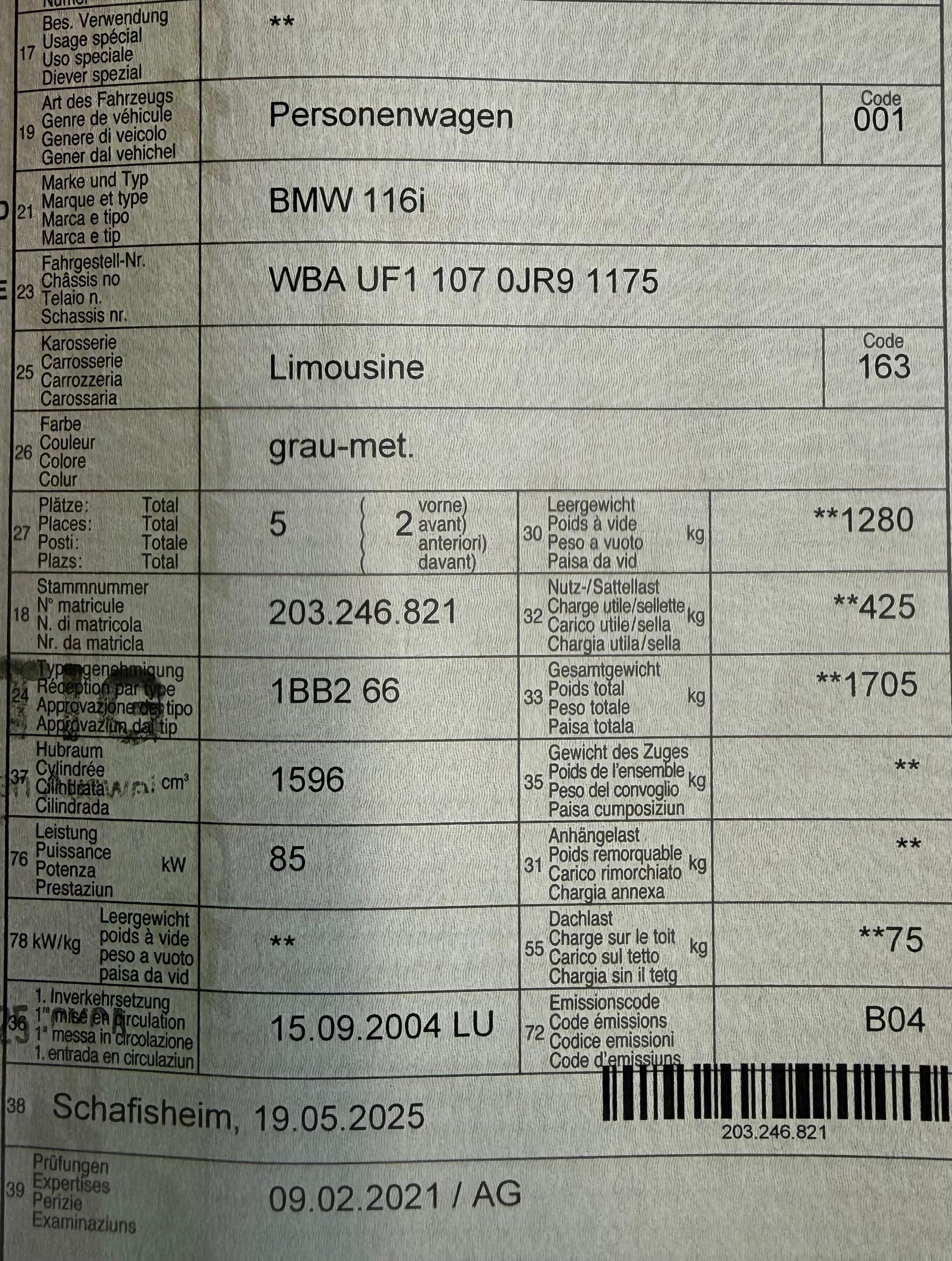 BMW 116i-image-12