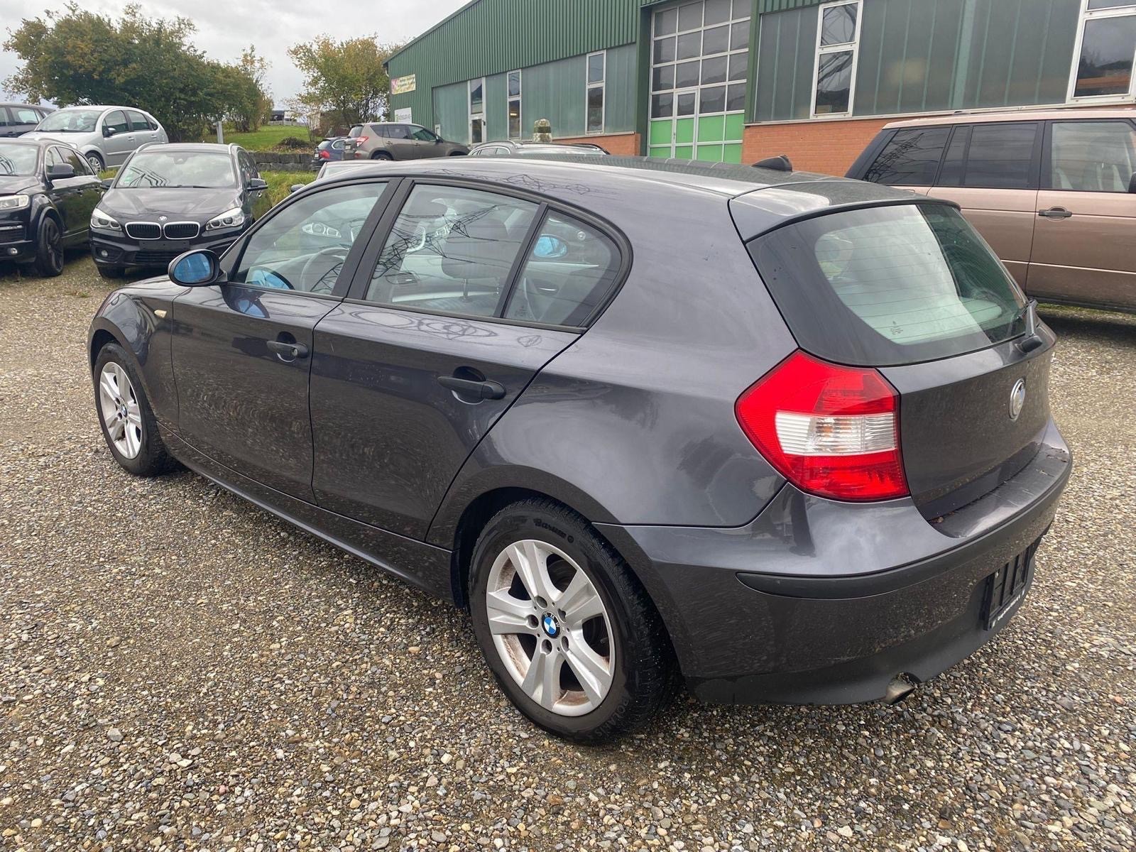 BMW 116i-image-9