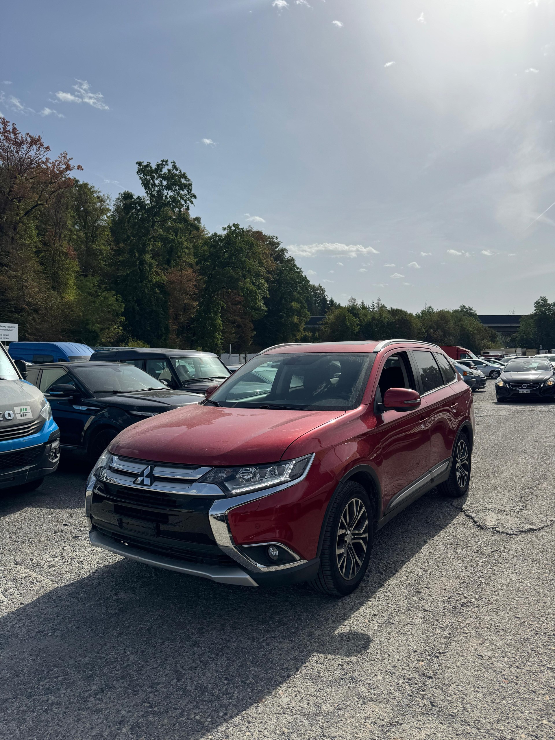MITSUBISHI Outlander 2.2 DID Diamond 4WD Automatic-image-3