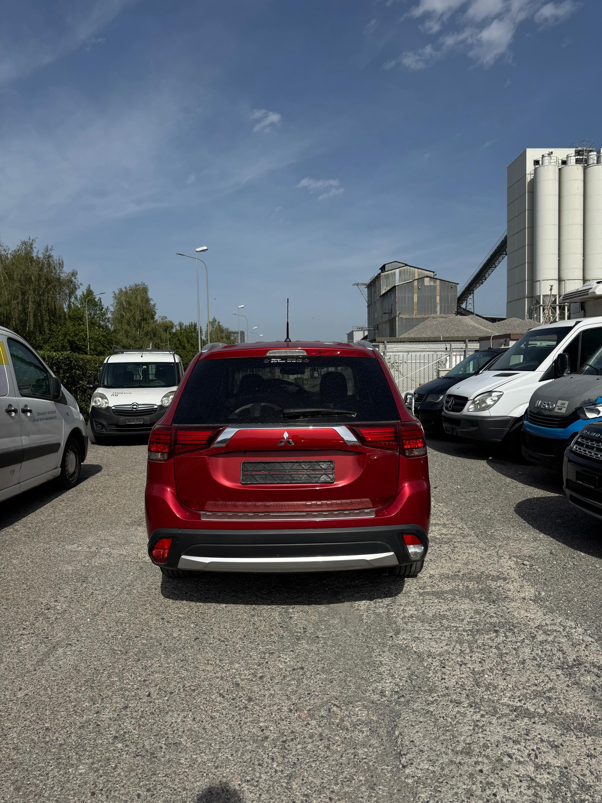 MITSUBISHI Outlander 2.2 DID Diamond 4WD Automatic-image-1