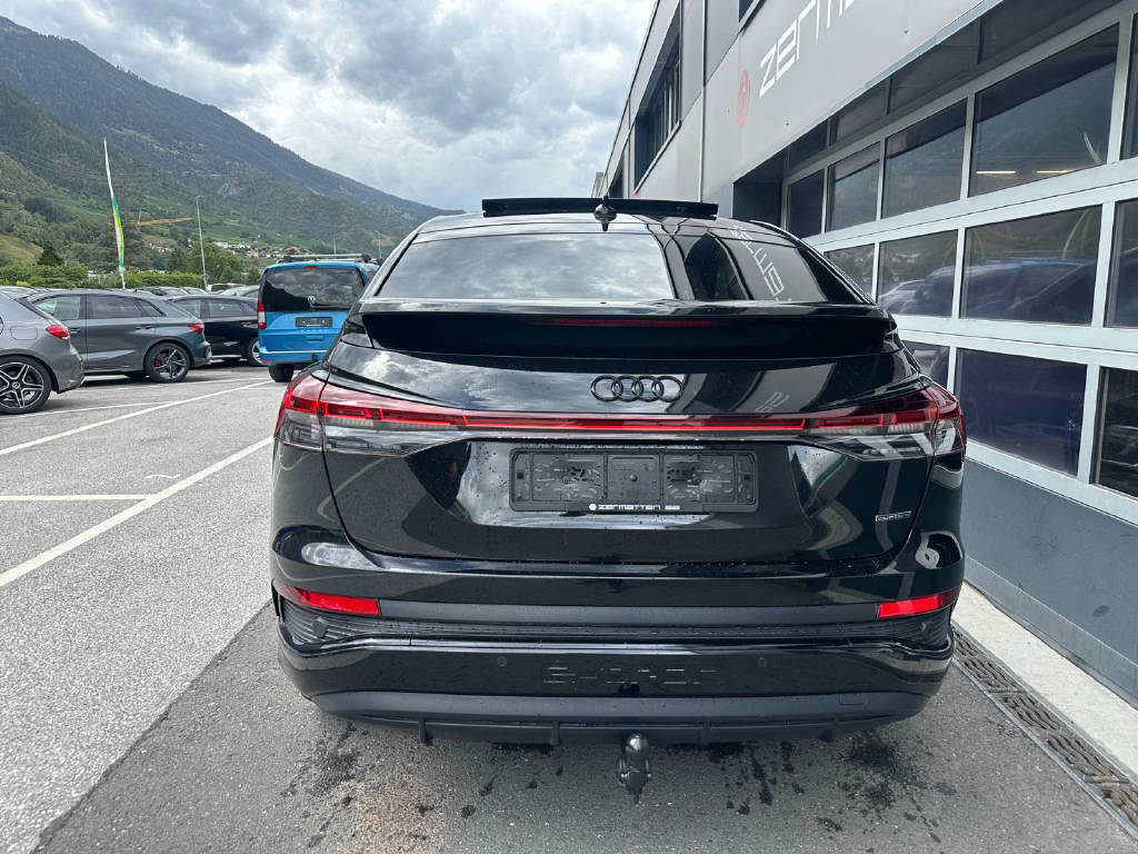 AUDI Q4 e-tron Sportback 50 quattro (CH)-showroom-element-3