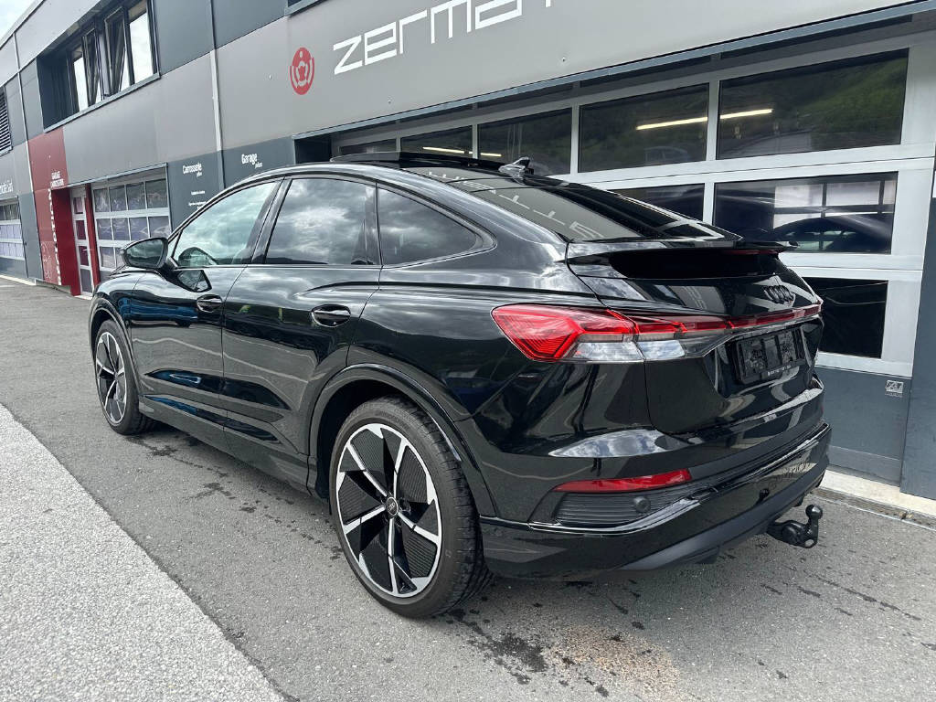 AUDI Q4 e-tron Sportback 50 quattro (CH)-showroom-element-2