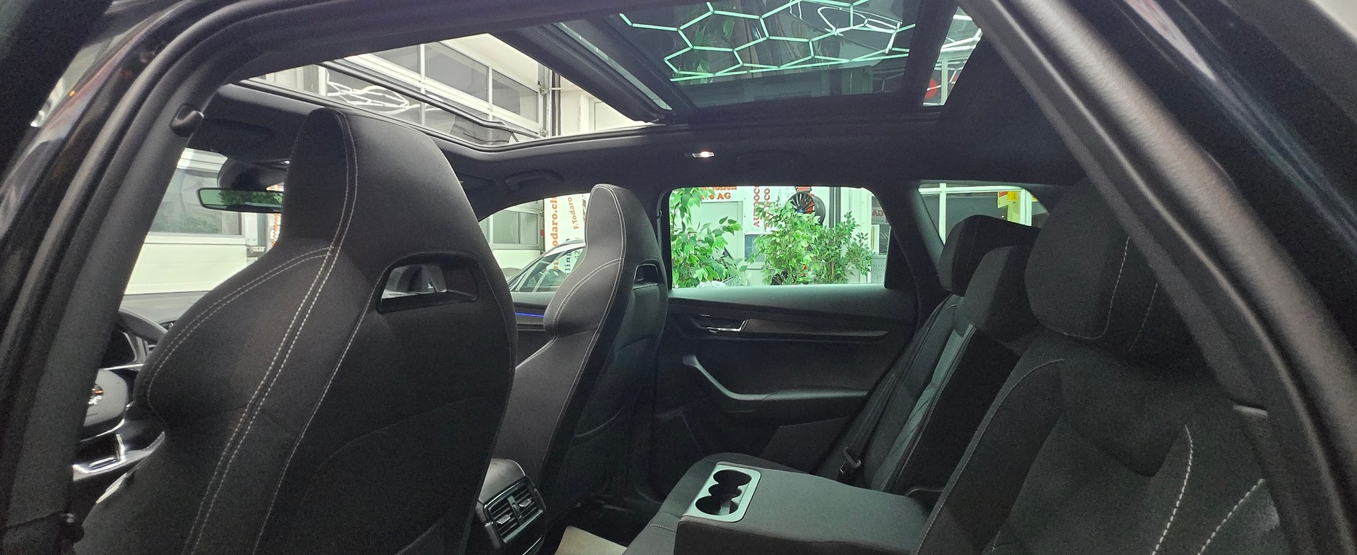 SKODA Karoq 2.0 TSI SportLine 4x4 DSG-image-14