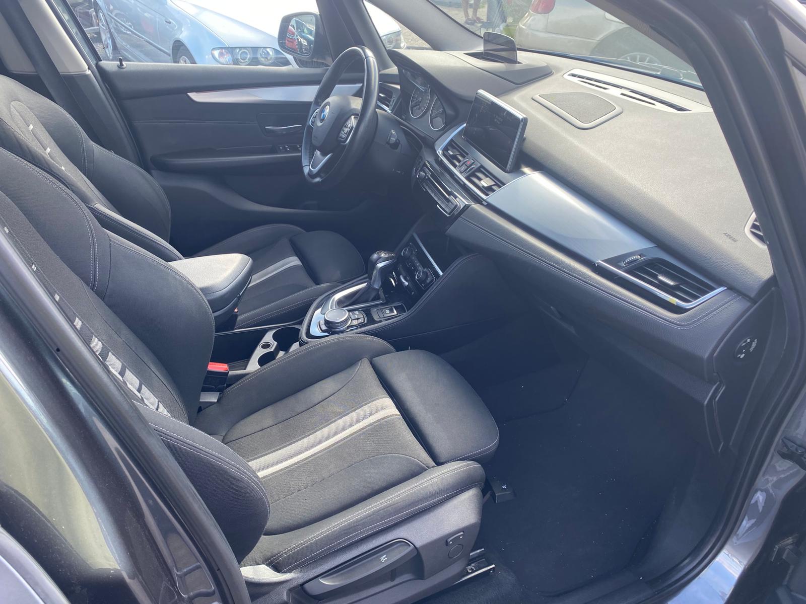 BMW 220d xDrive Gran Tourer Sport Line Steptronic-image-9
