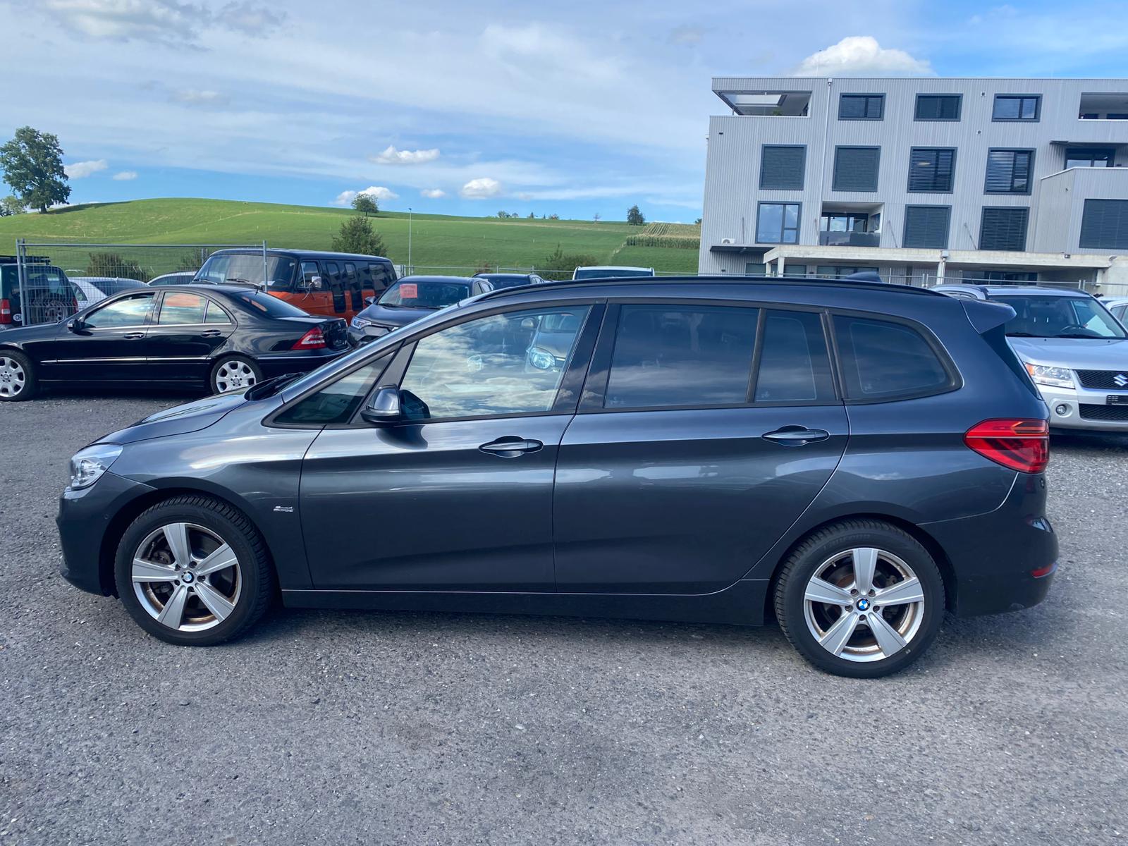 BMW 220d xDrive Gran Tourer Sport Line Steptronic-image-6