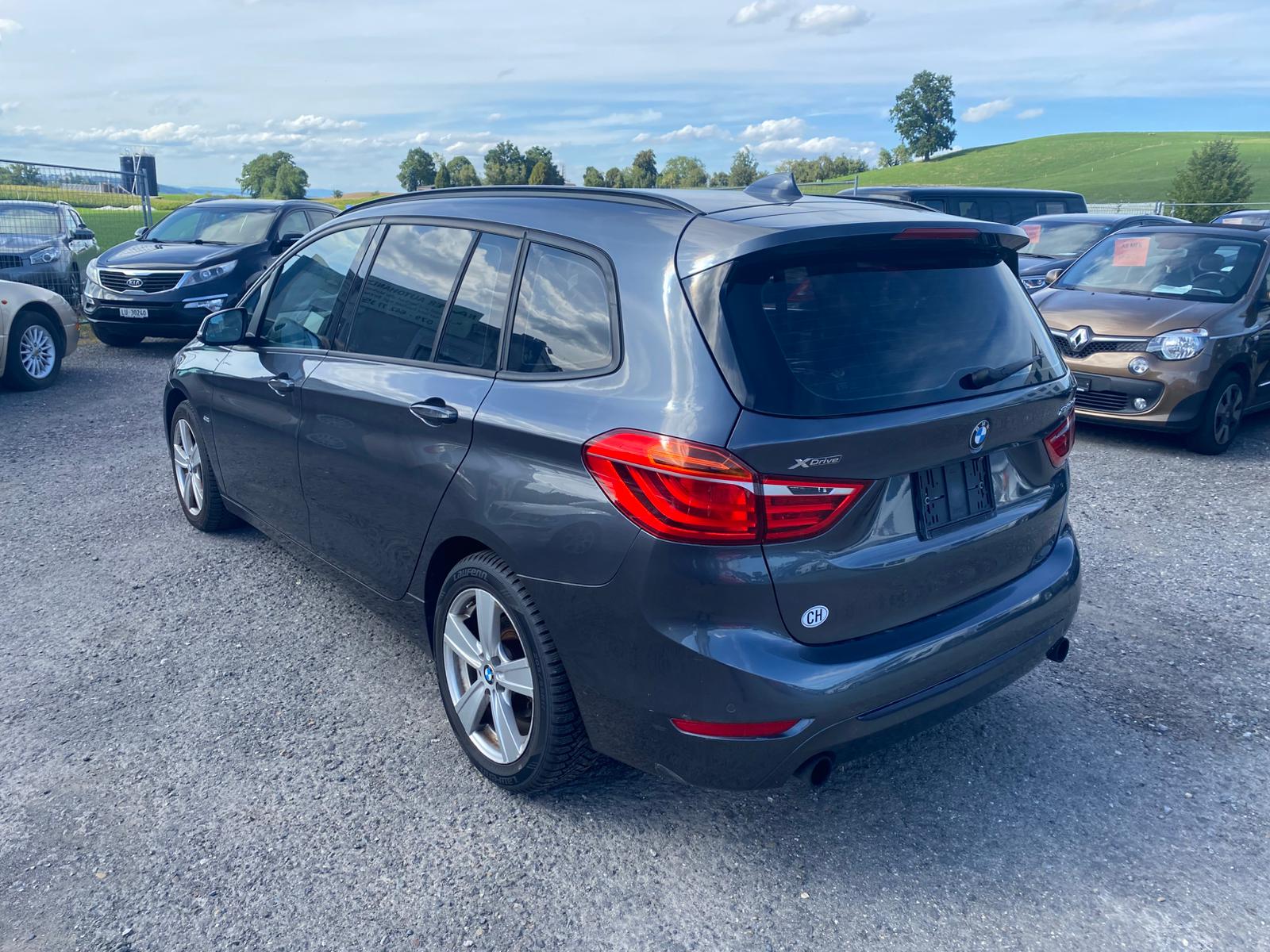 BMW 220d xDrive Gran Tourer Sport Line Steptronic-image-5