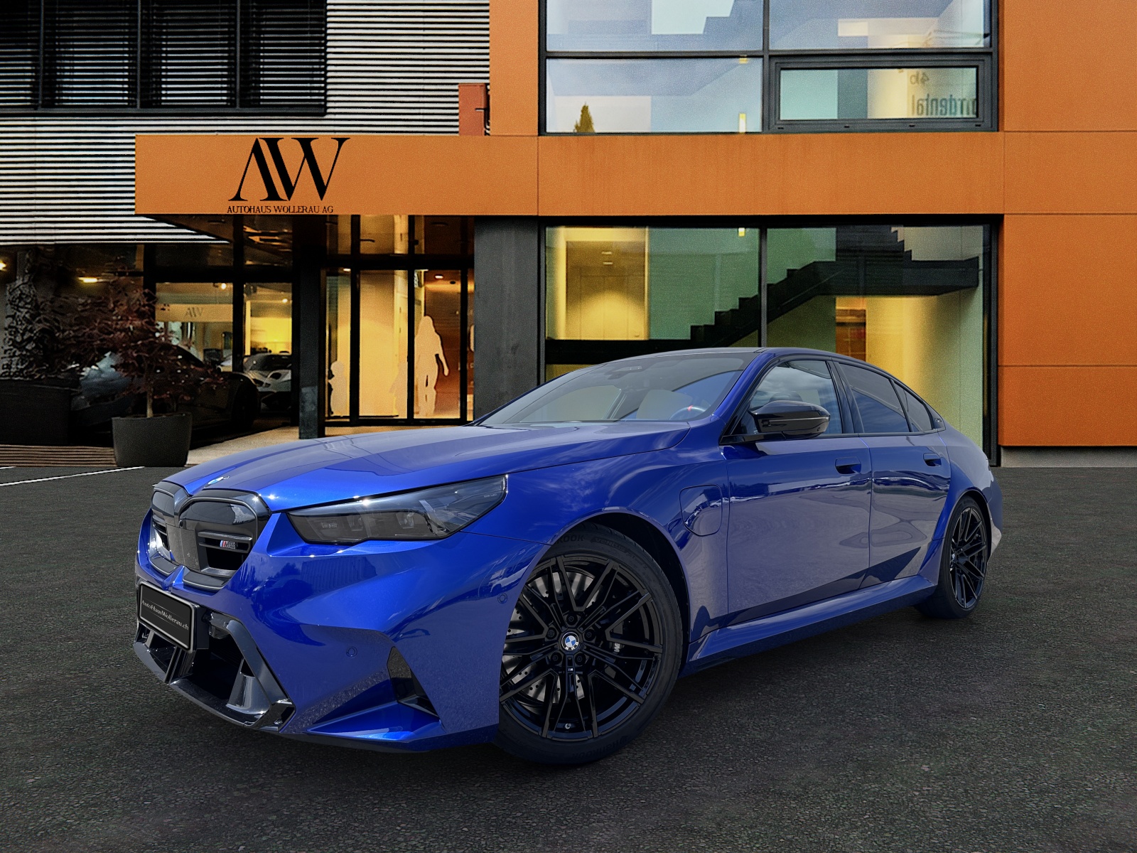 BMW M5 xDrive-image-2
