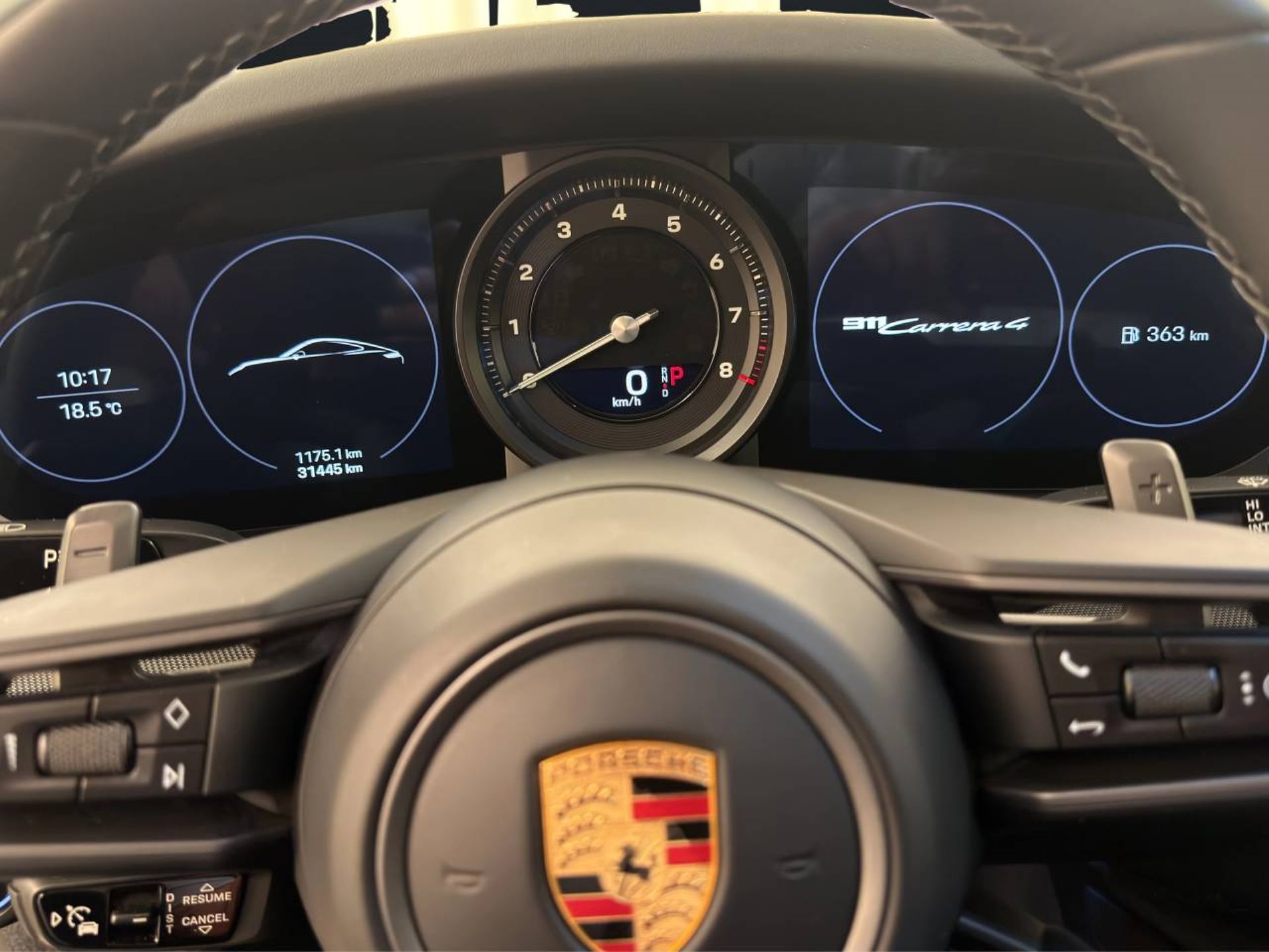 PORSCHE 911 Carrera 4-image-21
