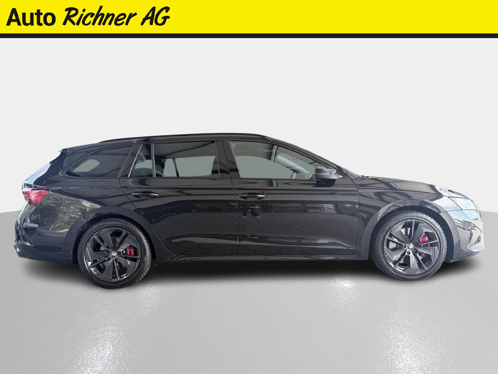 SKODA Octavia Combi 2.0 TSI RS DSG-image-2