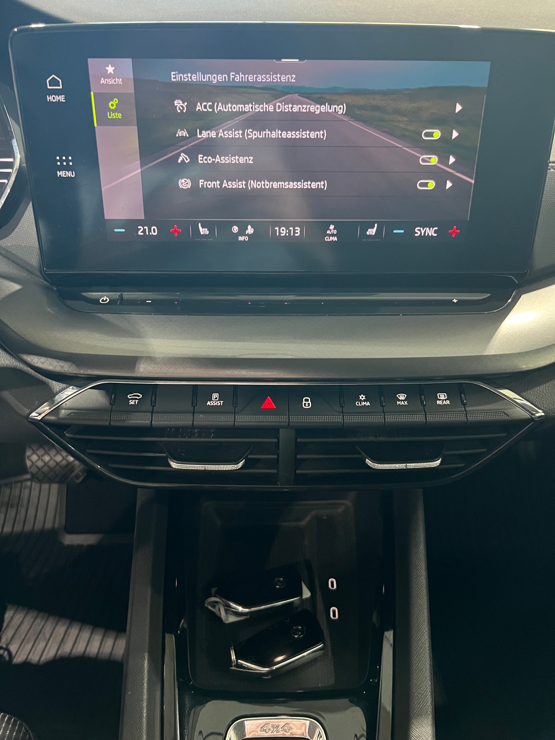 SKODA Octavia Combi 2.0 TDI DSG 4x4**Rückfahrtkamera,CH Auslieferung,Tempomat ACC,Frisch ab MFK**-image-14