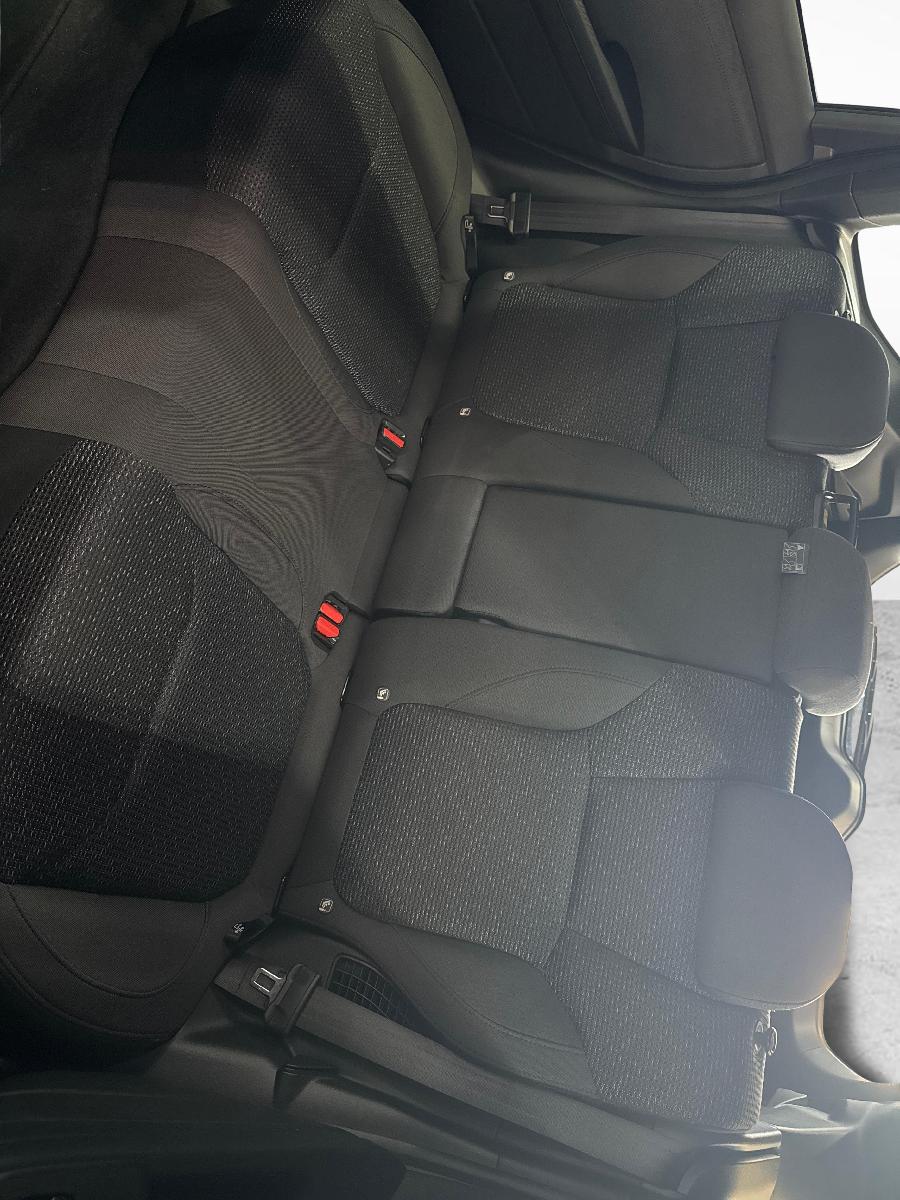 SUBARU Forester Station 2.0i e-Boxer Swiss Plus-image-9
