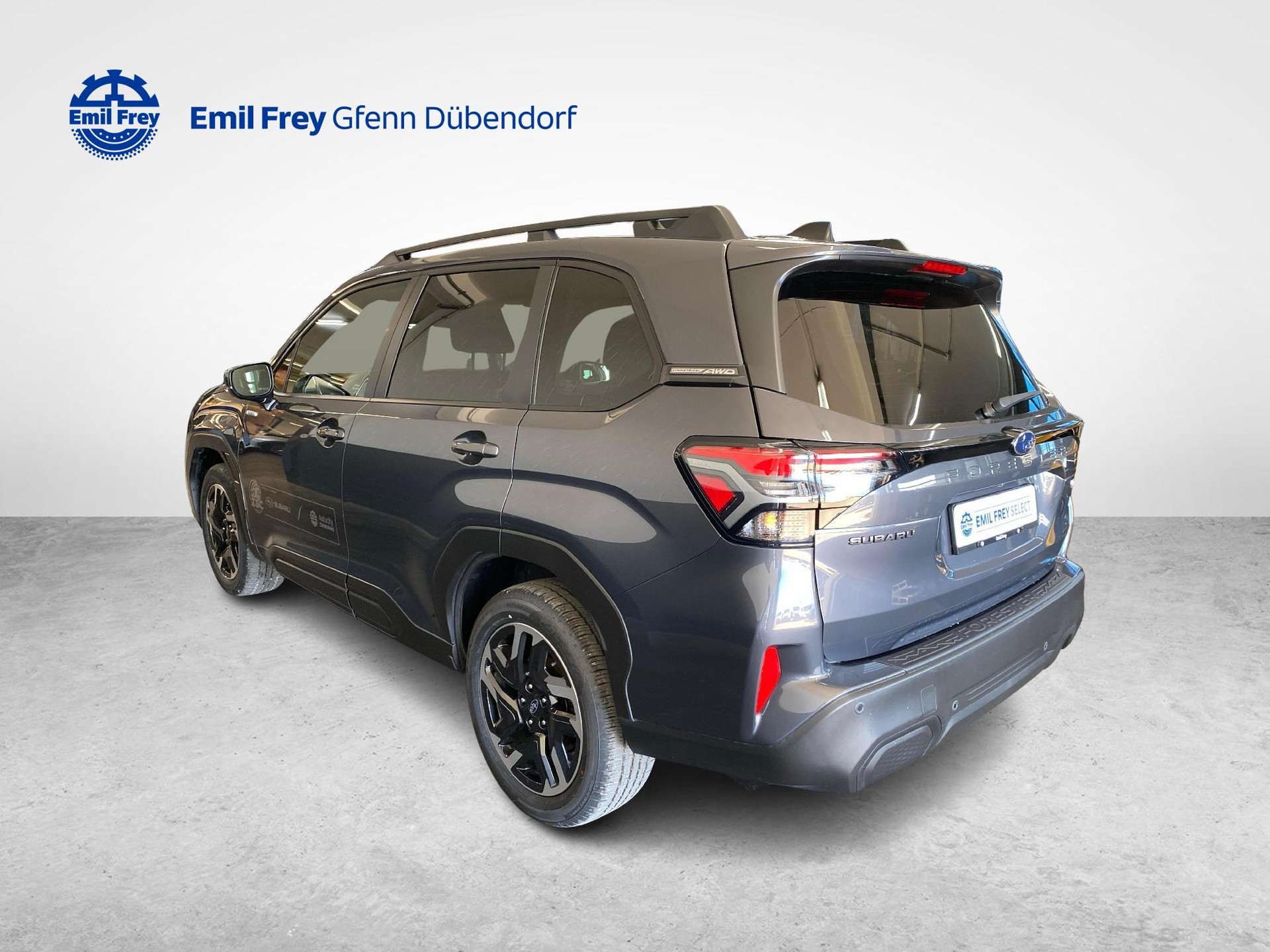 SUBARU Forester Station 2.0i e-Boxer Swiss Plus-image-2