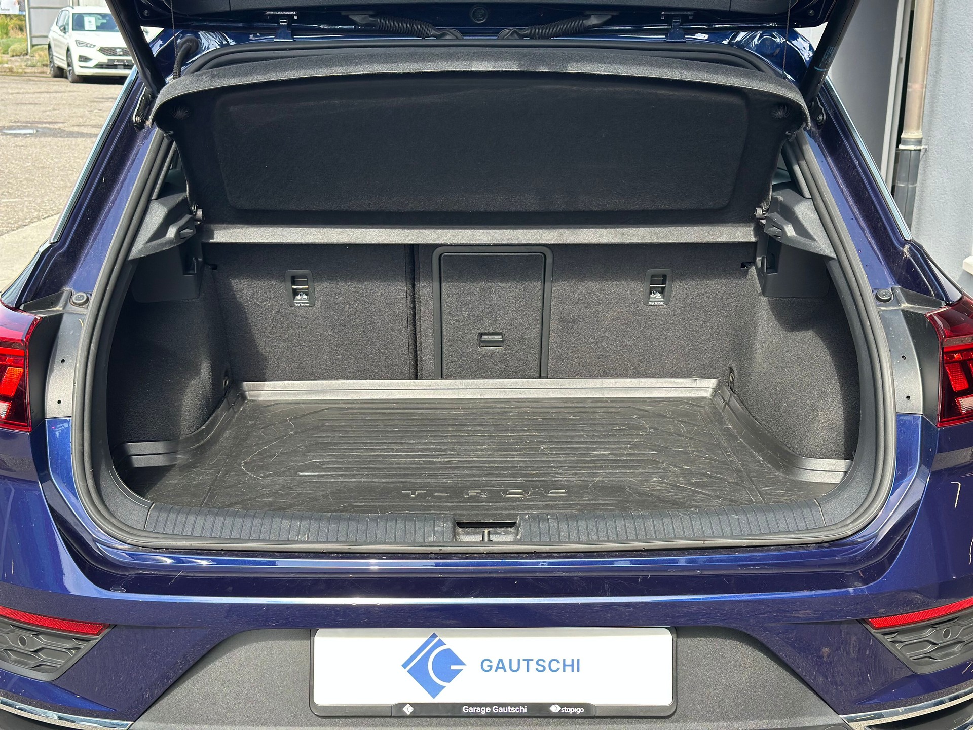 VW T-Roc 2.0 TSI Sport DSG 4Motion-image-8