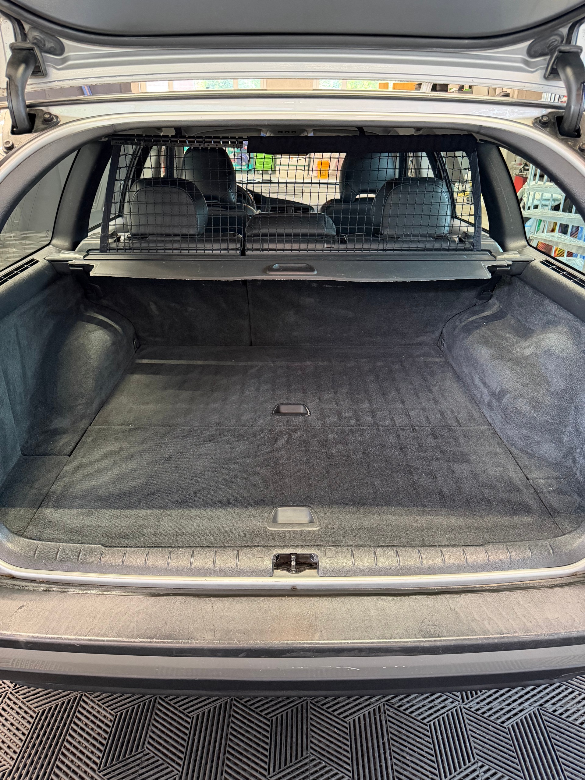 VOLVO V70 2.5T-image-12