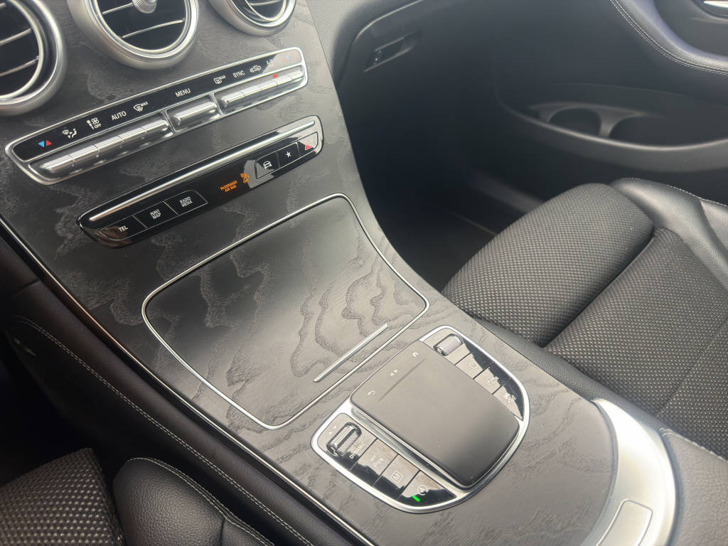 MERCEDES-BENZ GLC 200 4m Coupé-image-11