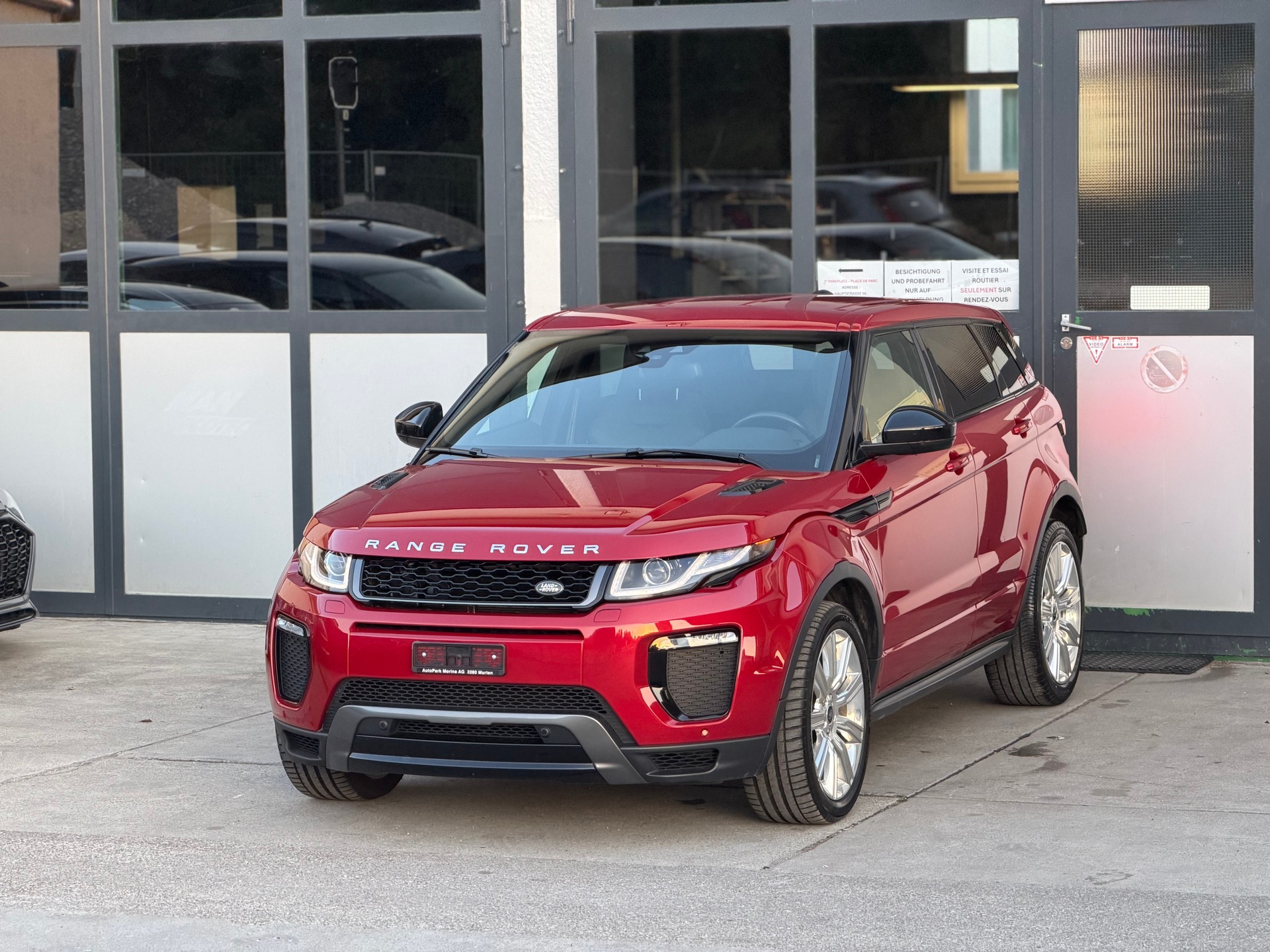 LAND ROVER Range Rover Evoque 2.0 TD4 HSE Dynamic AT9-image-1