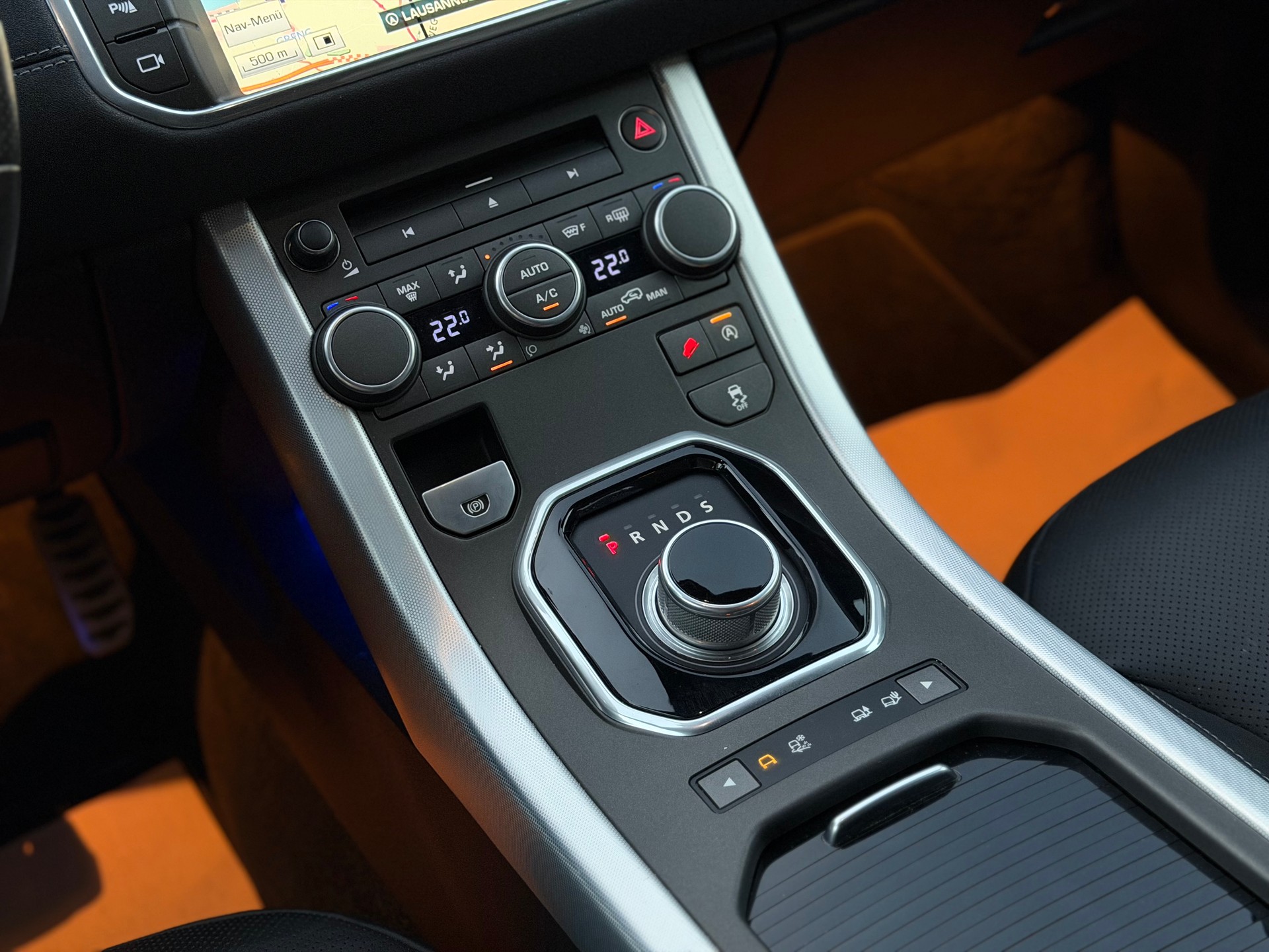 LAND ROVER Range Rover Evoque 2.0 TD4 HSE Dynamic AT9-image-18
