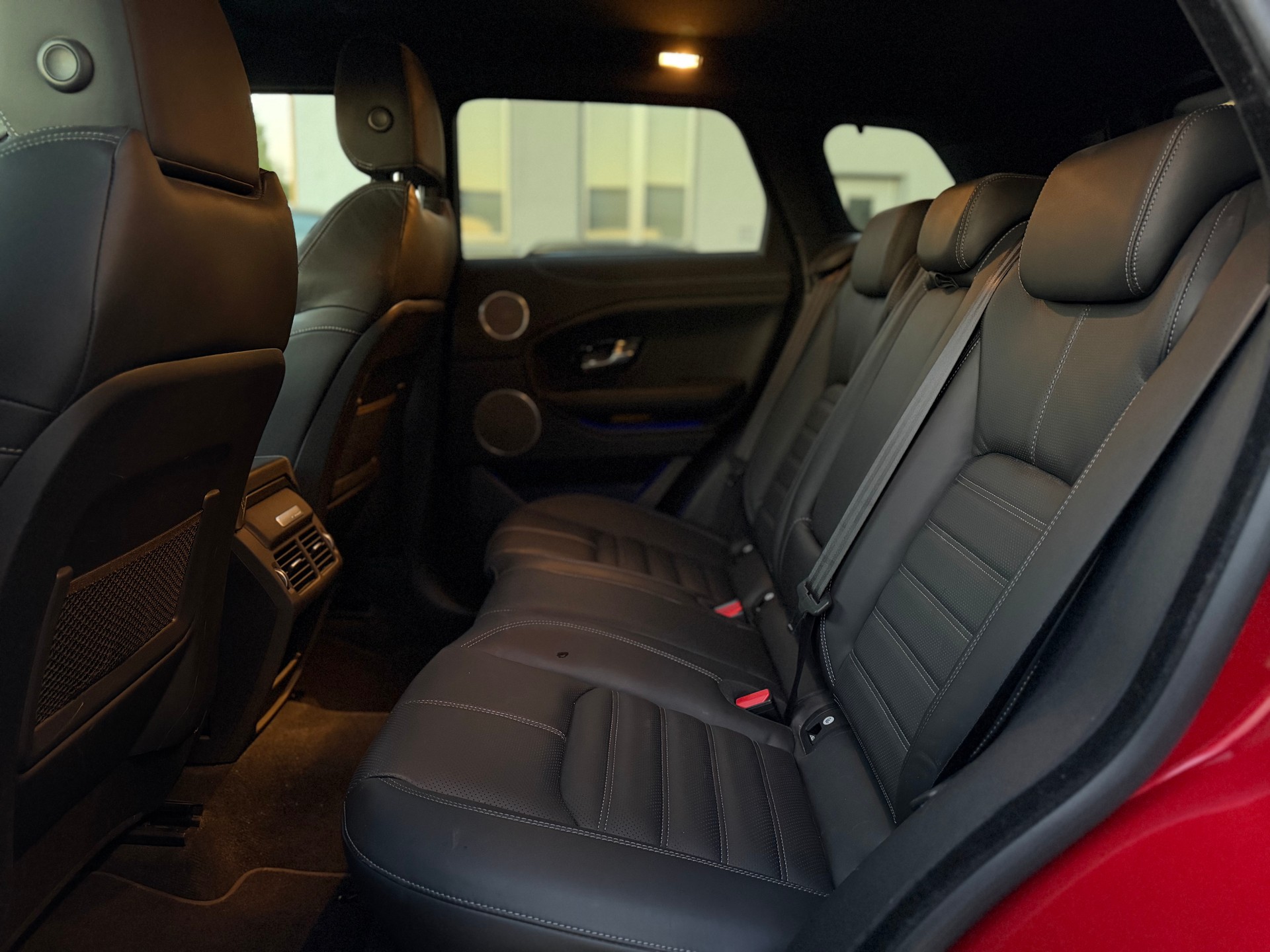 LAND ROVER Range Rover Evoque 2.0 TD4 HSE Dynamic AT9-image-11