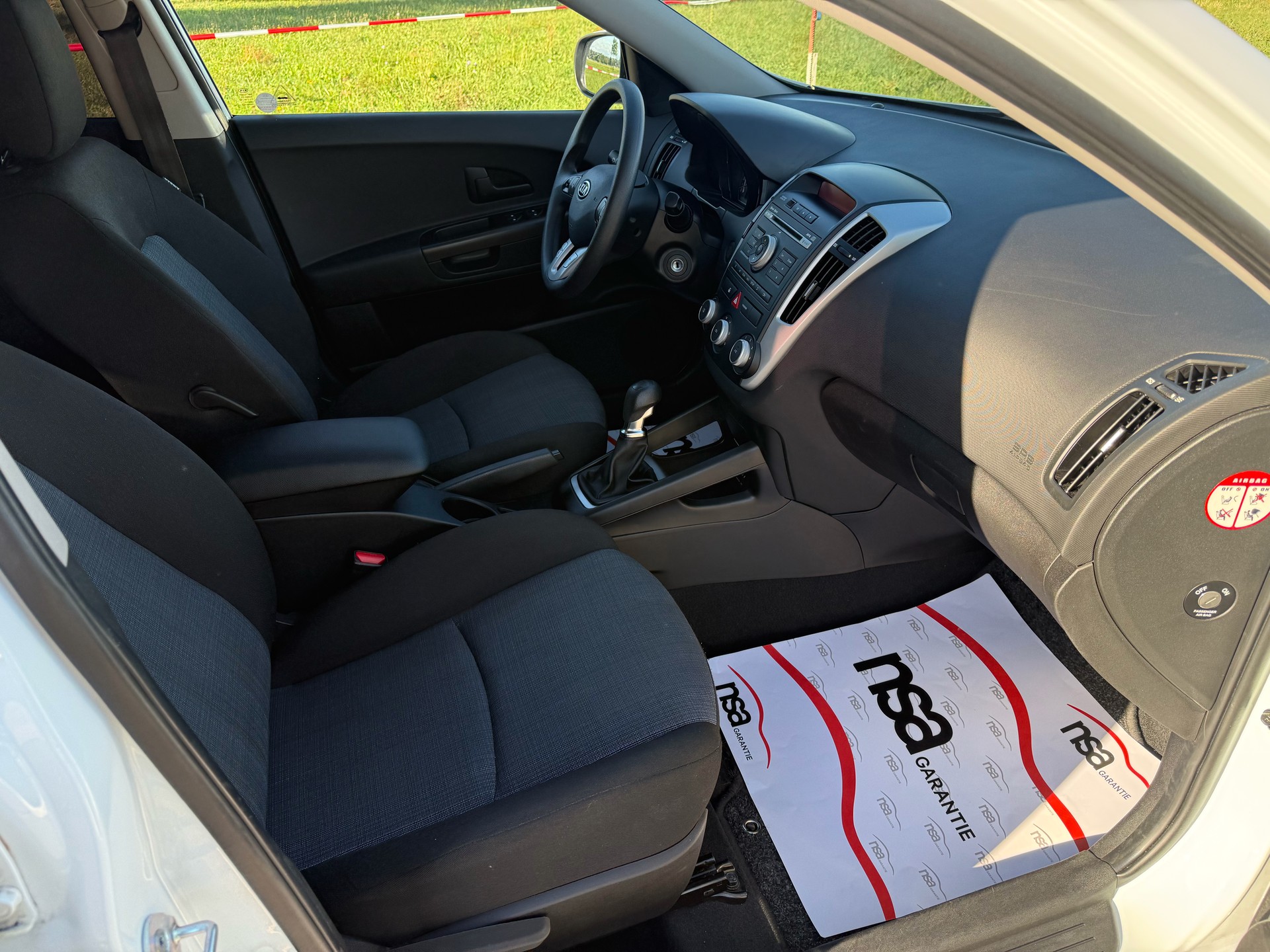 KIA Cee'd Sporty Wagon 1.4 16V Basic-image-8
