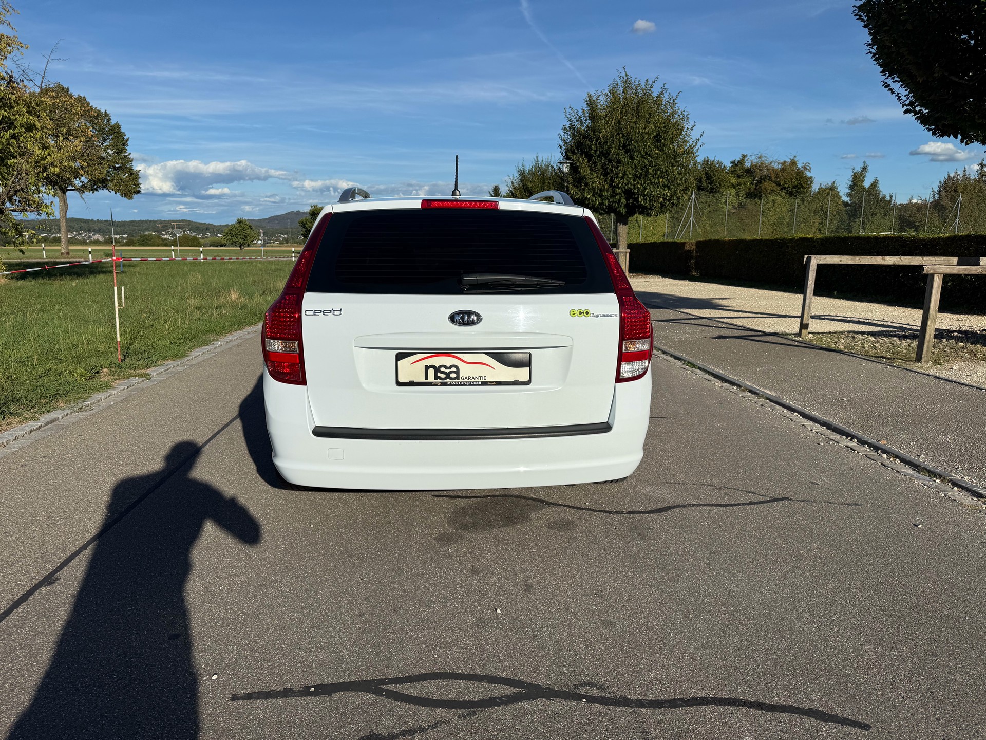 KIA Cee'd Sporty Wagon 1.4 16V Basic-image-3