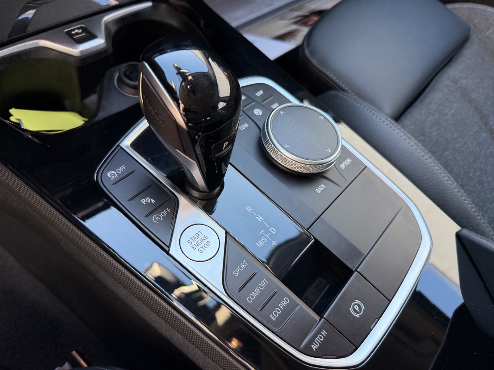BMW 118i Sport Steptronic-image-20