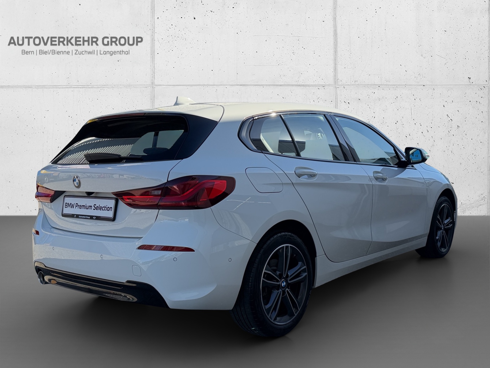 BMW 118i Sport Steptronic-image-4