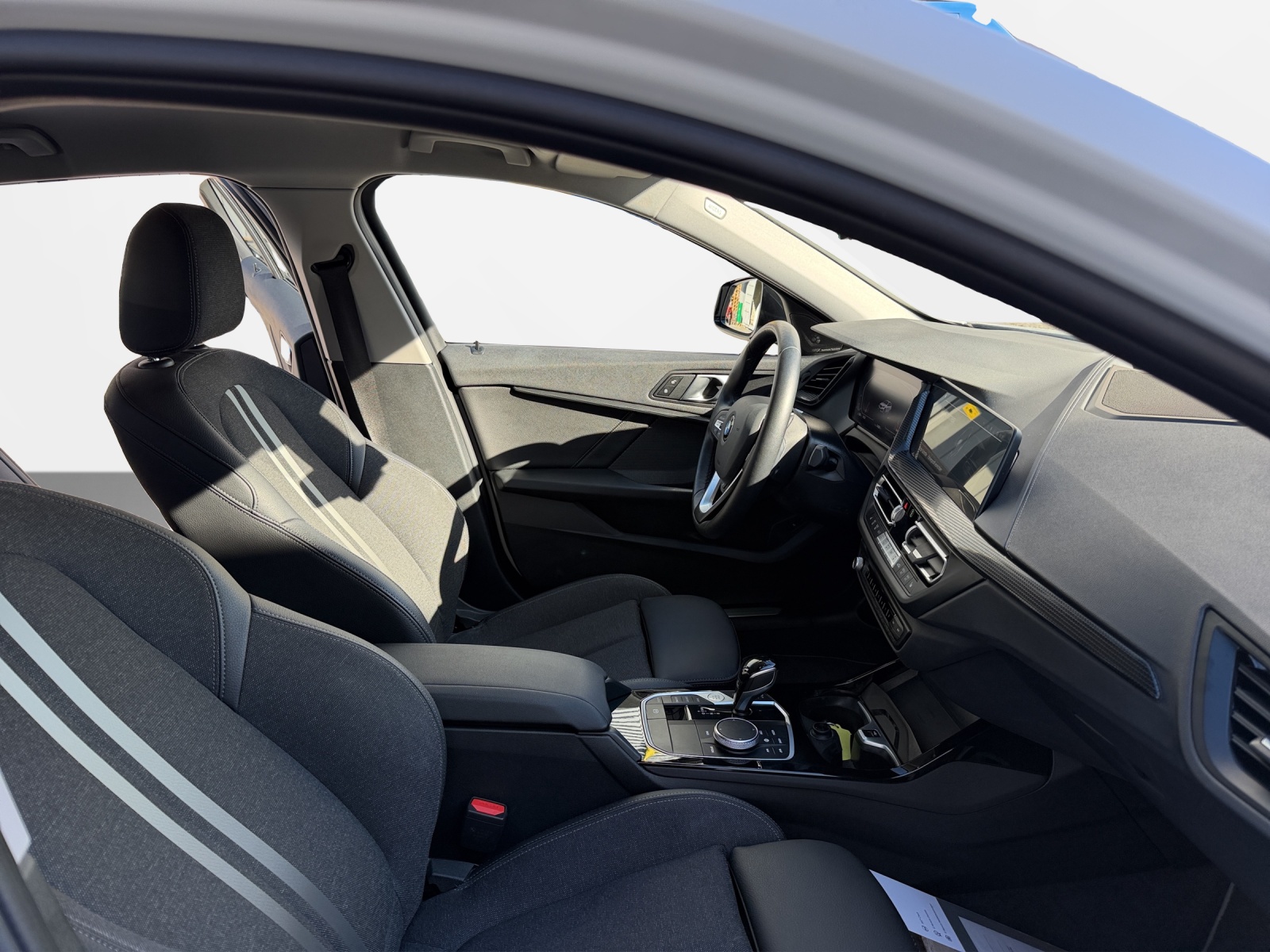 BMW 118i Sport Steptronic-image-17