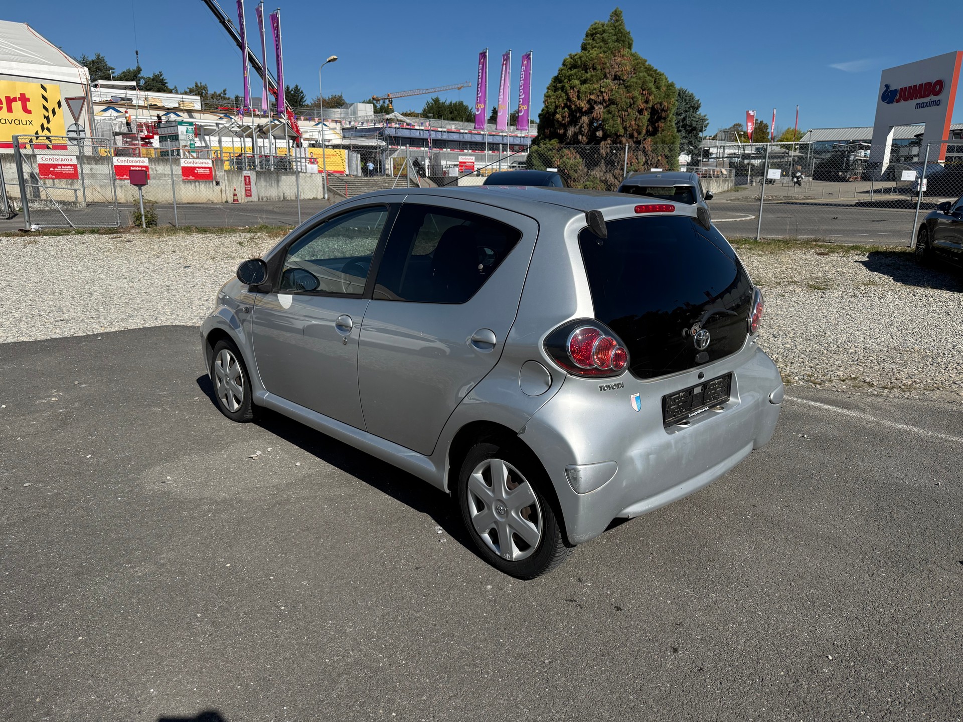 TOYOTA Aygo 1.0 Linea Terra-image-7