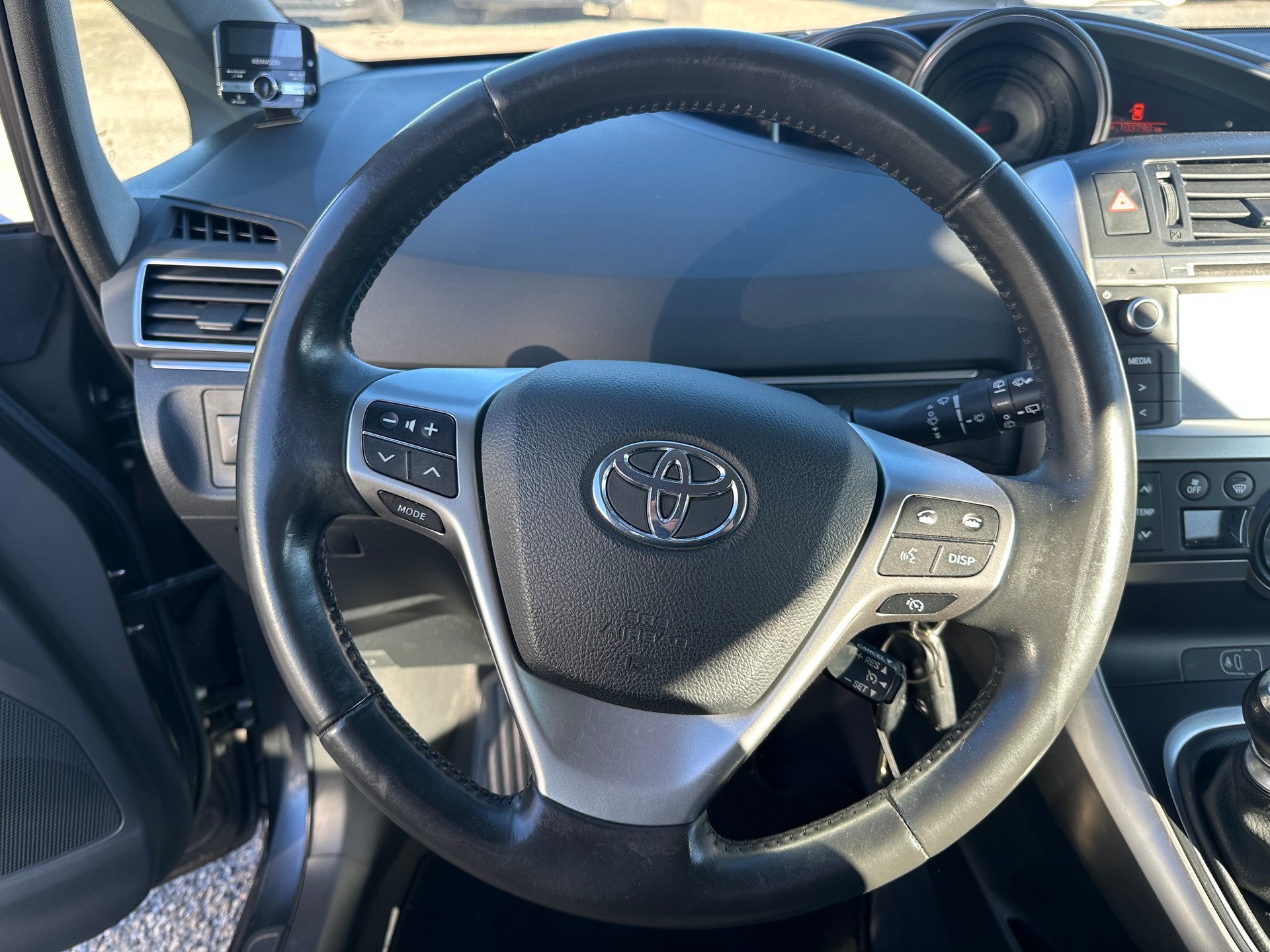 TOYOTA Verso 1.8 Luna-image-11