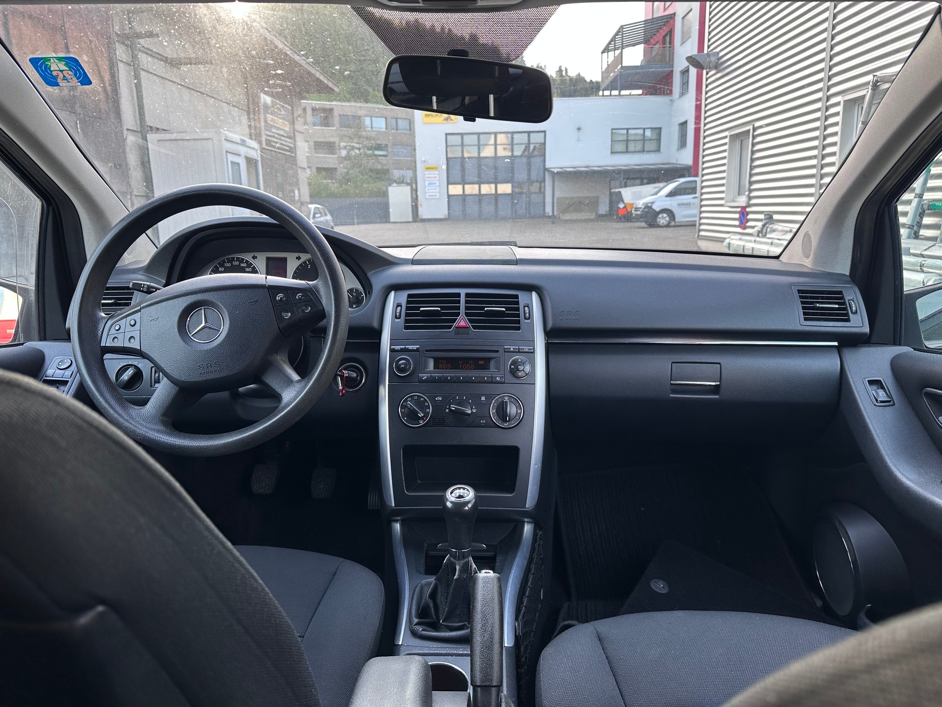 MERCEDES-BENZ B 180 CDI Klima, Multitasking Lenkrad, Parksensoren-image-12