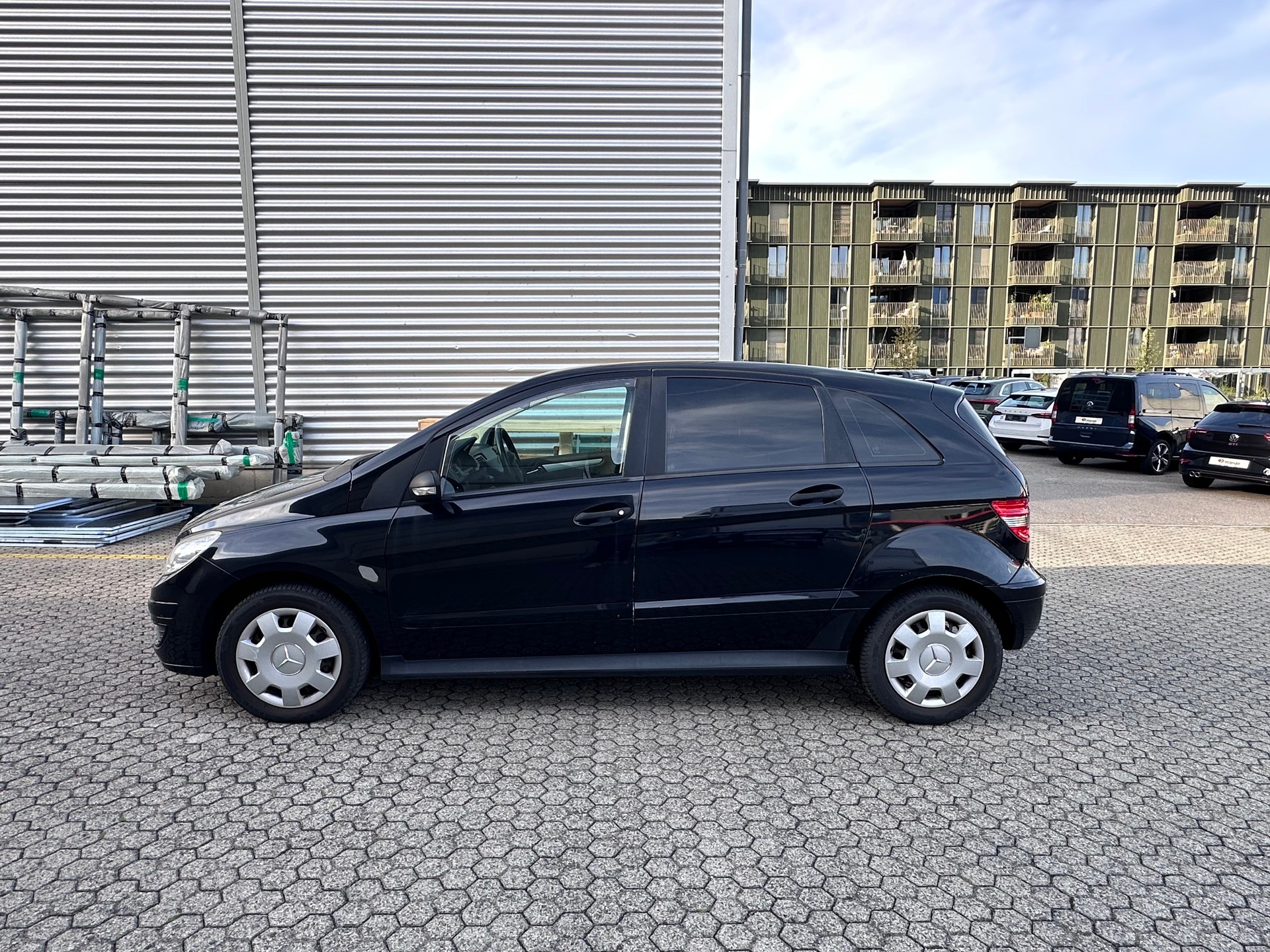 MERCEDES-BENZ B 180 CDI Klima, Multitasking Lenkrad, Parksensoren-image-4