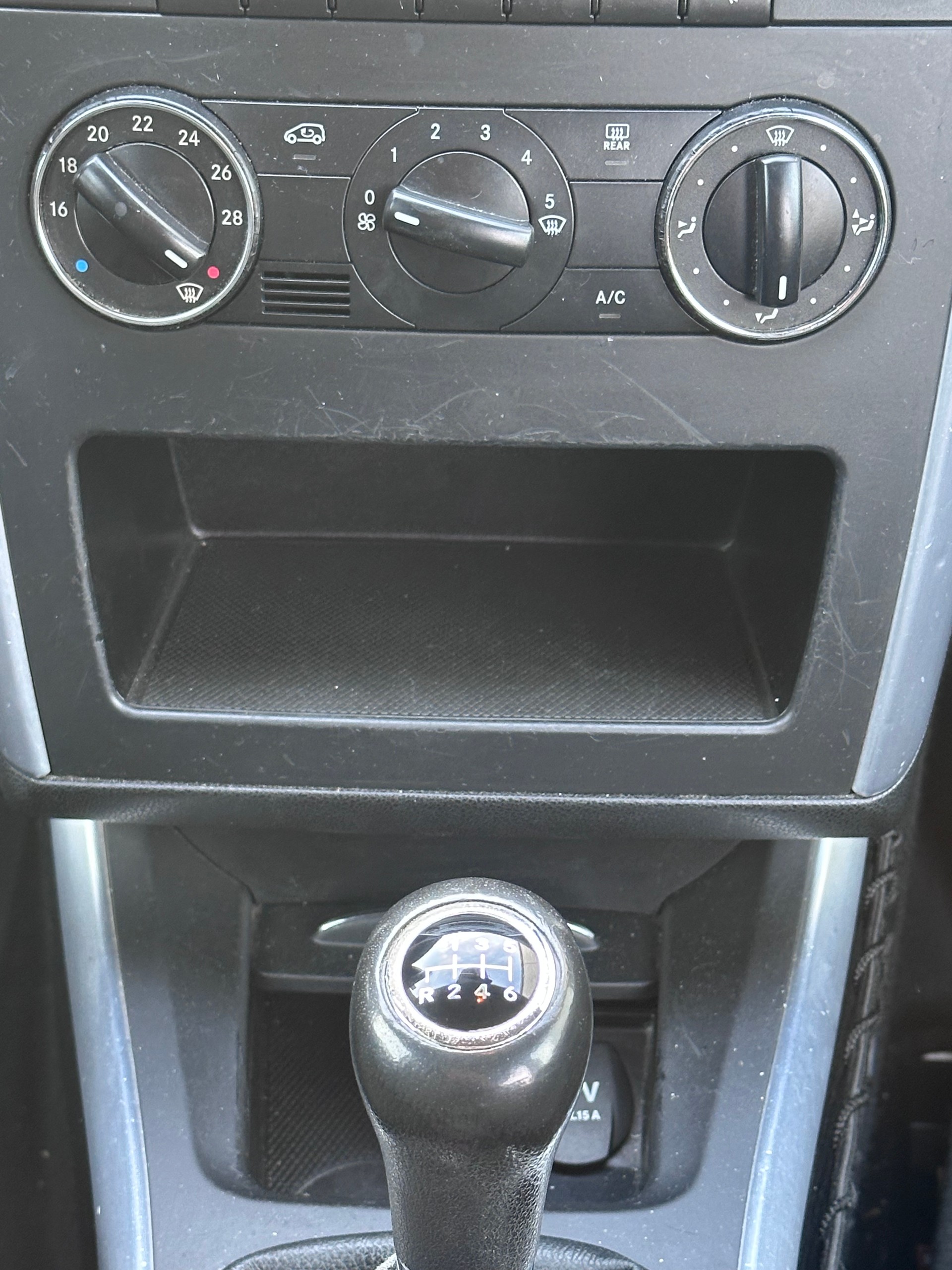 MERCEDES-BENZ B 180 CDI Klima, Multitasking Lenkrad, Parksensoren-image-14