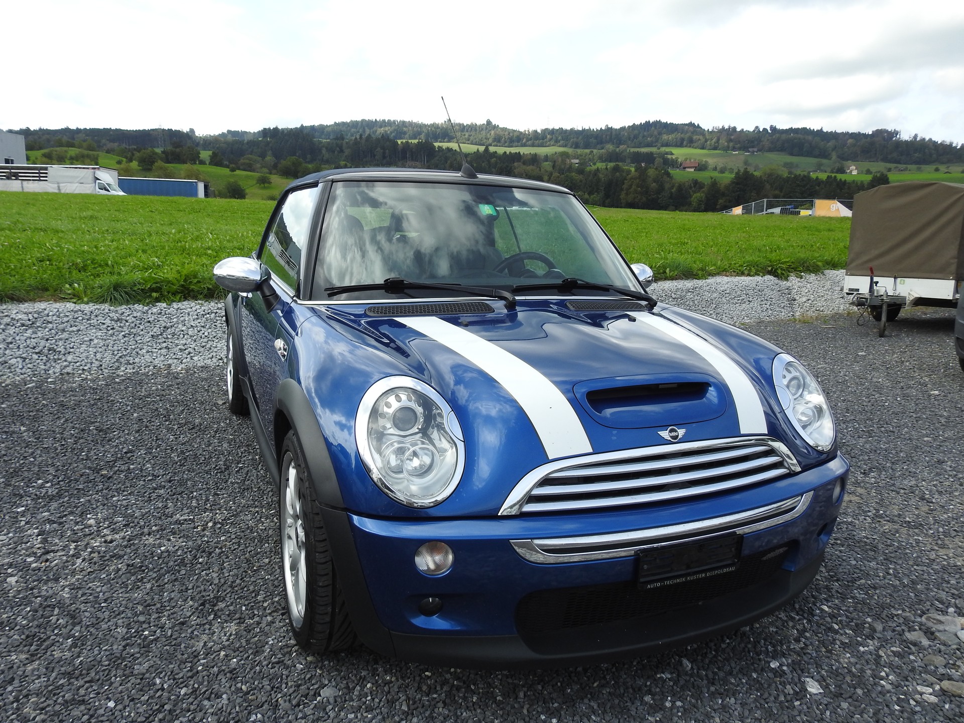 MINI Cooper S John Cooper Works Cabriolet-image-8