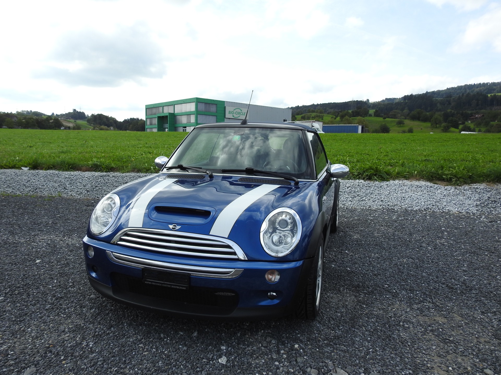 MINI Cooper S John Cooper Works Cabriolet-image-0