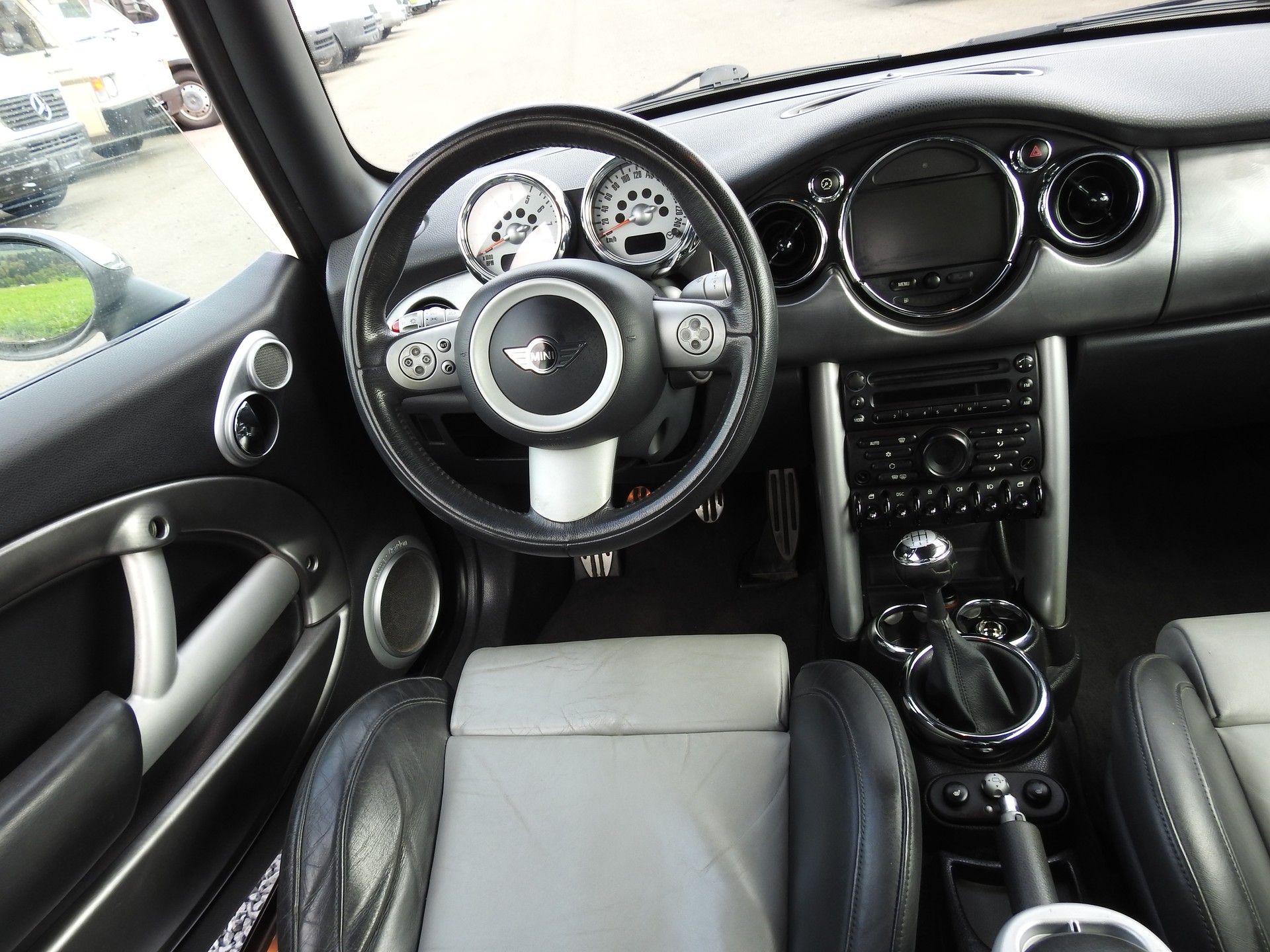 MINI Cooper S John Cooper Works Cabriolet-image-18