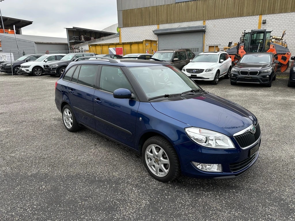 SKODA Fabia 1.2 TSI Classic DSG-image-0